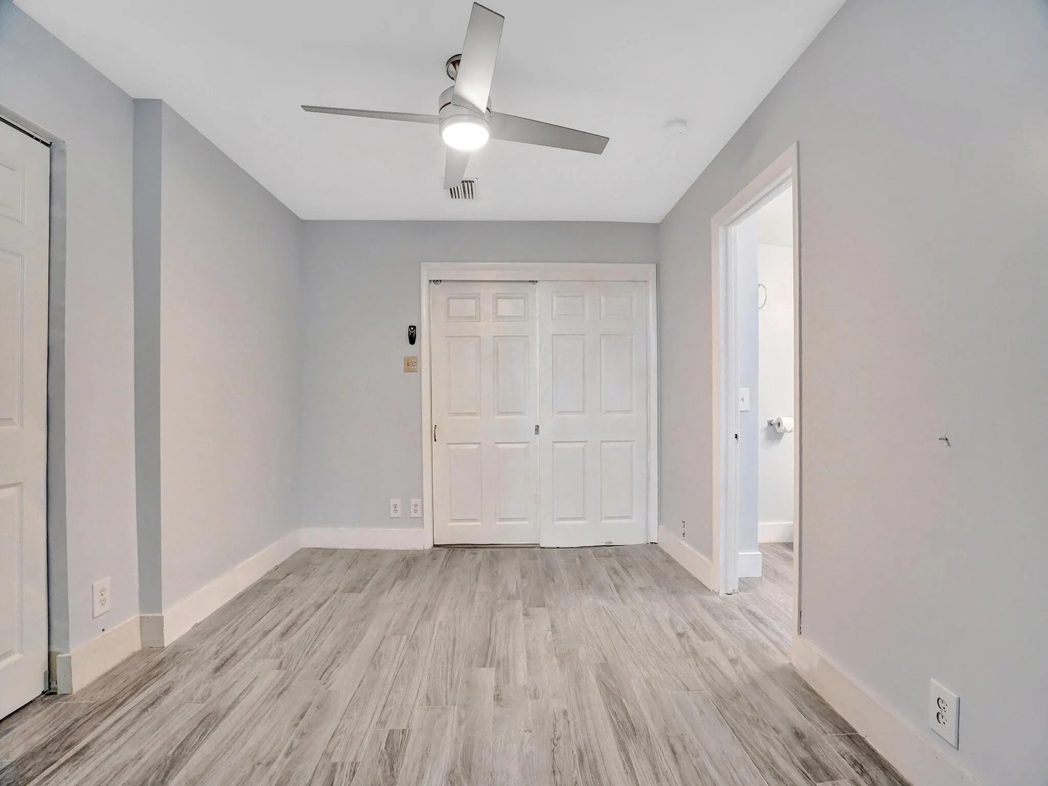 720 SW 11th Court