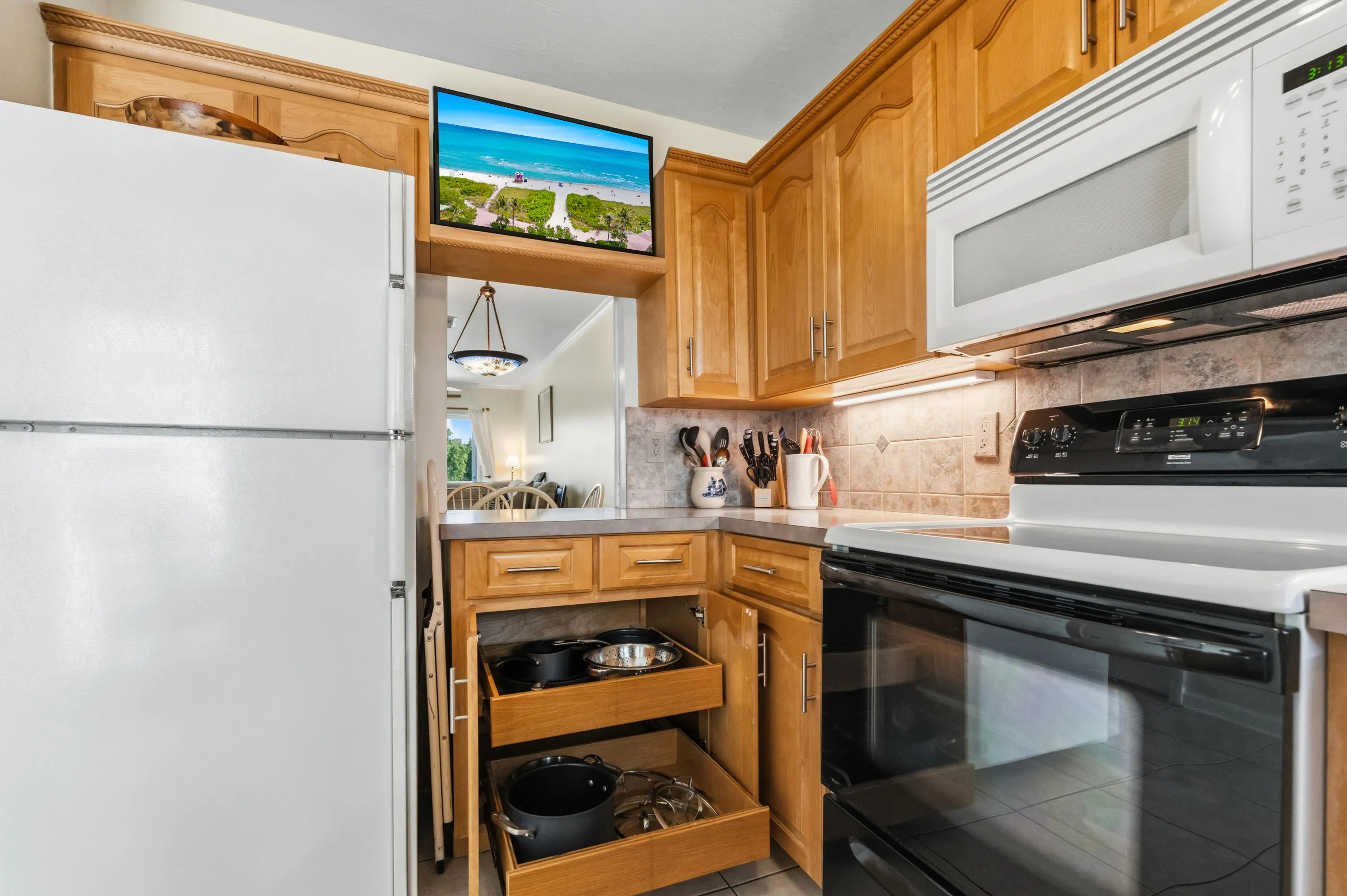 2400 NE 16TH Street #212