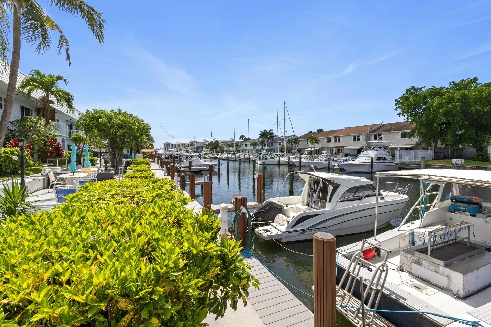 2400 NE 16TH Street #212