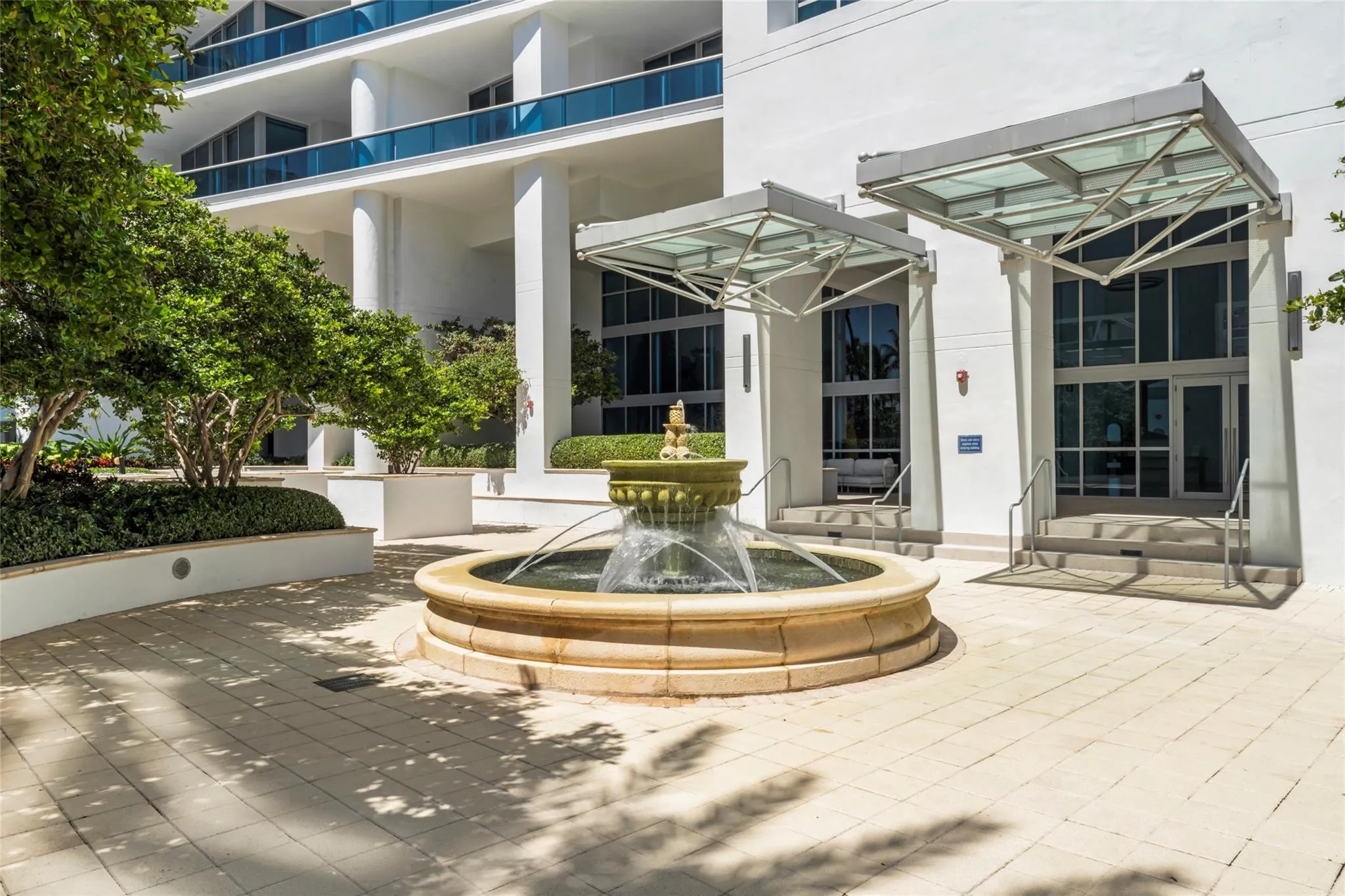 5959 COLLINS Avenue #1203