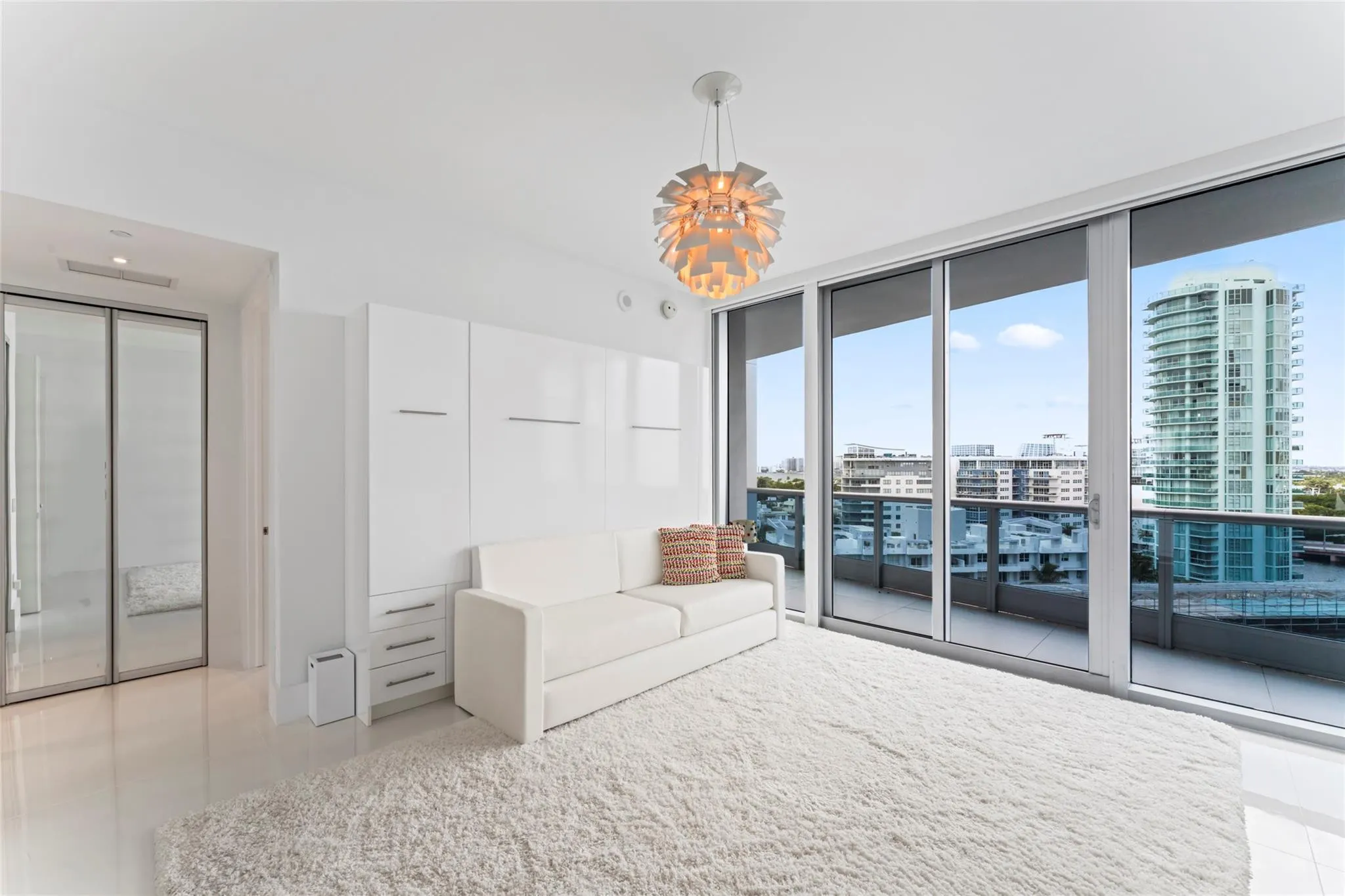 5959 COLLINS Avenue #1203