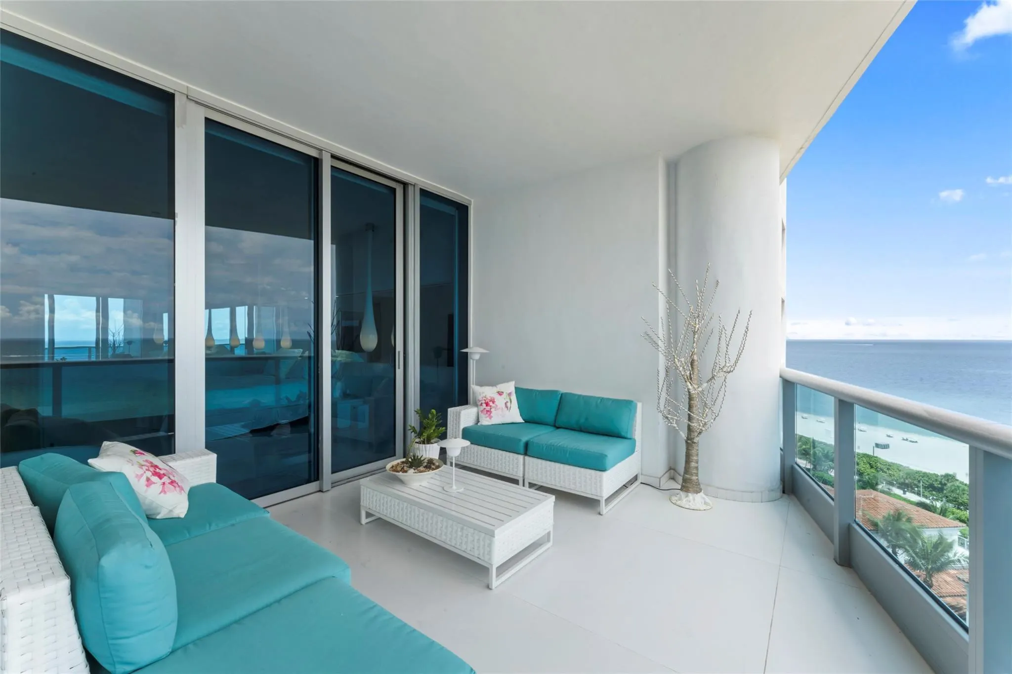 5959 COLLINS Avenue #1203