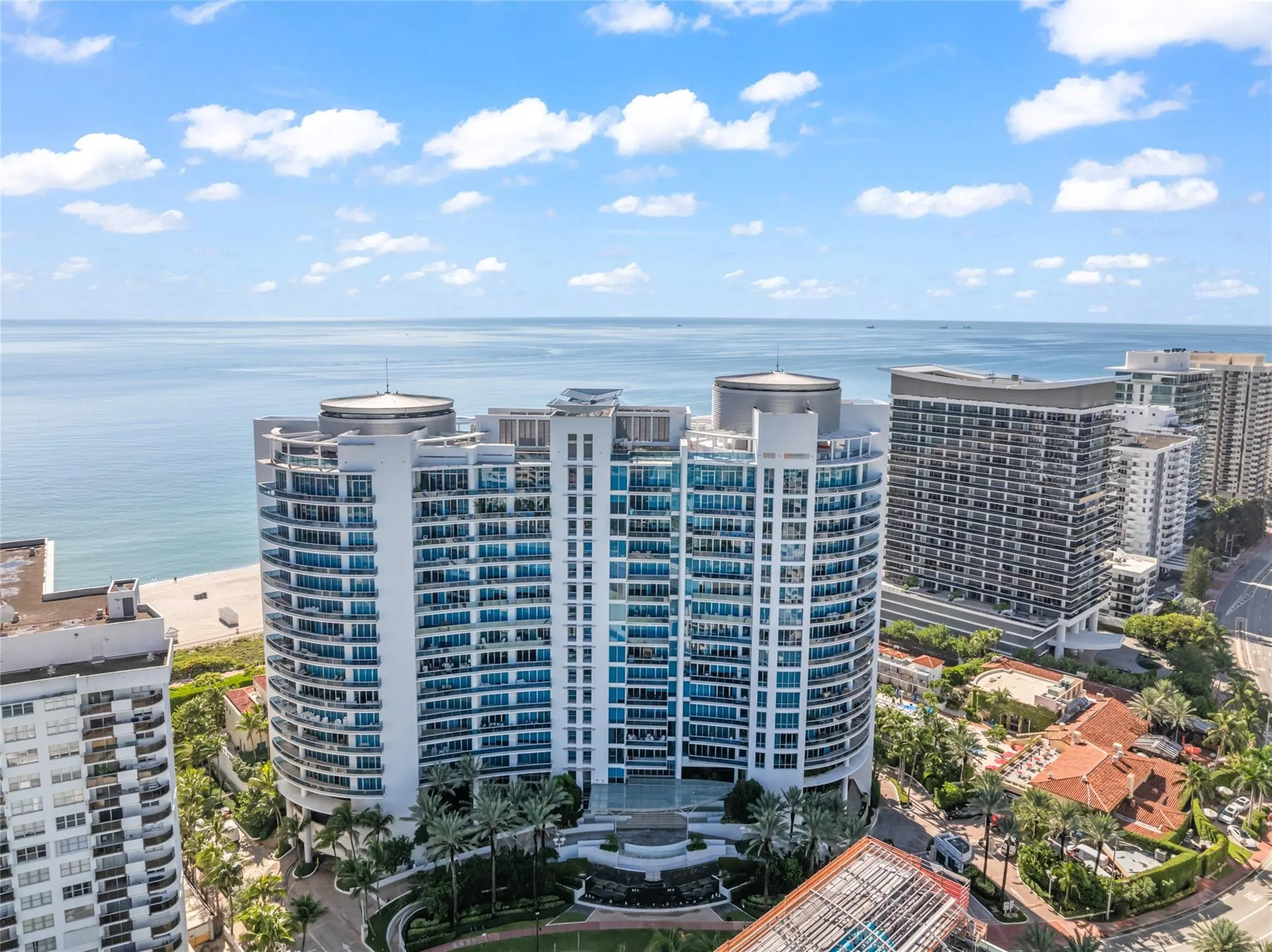 5959 COLLINS Avenue #1203