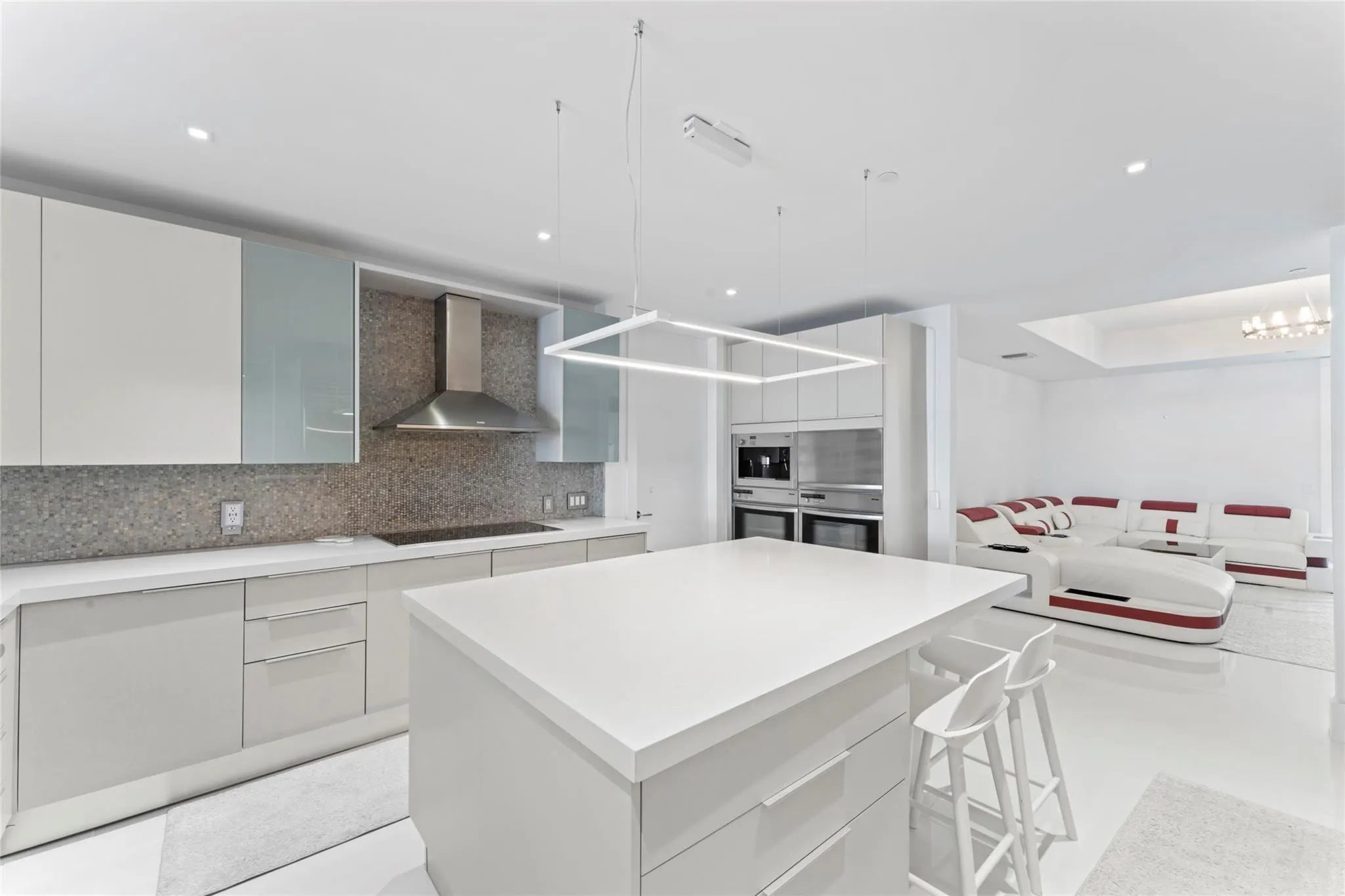 5959 COLLINS Avenue #1203