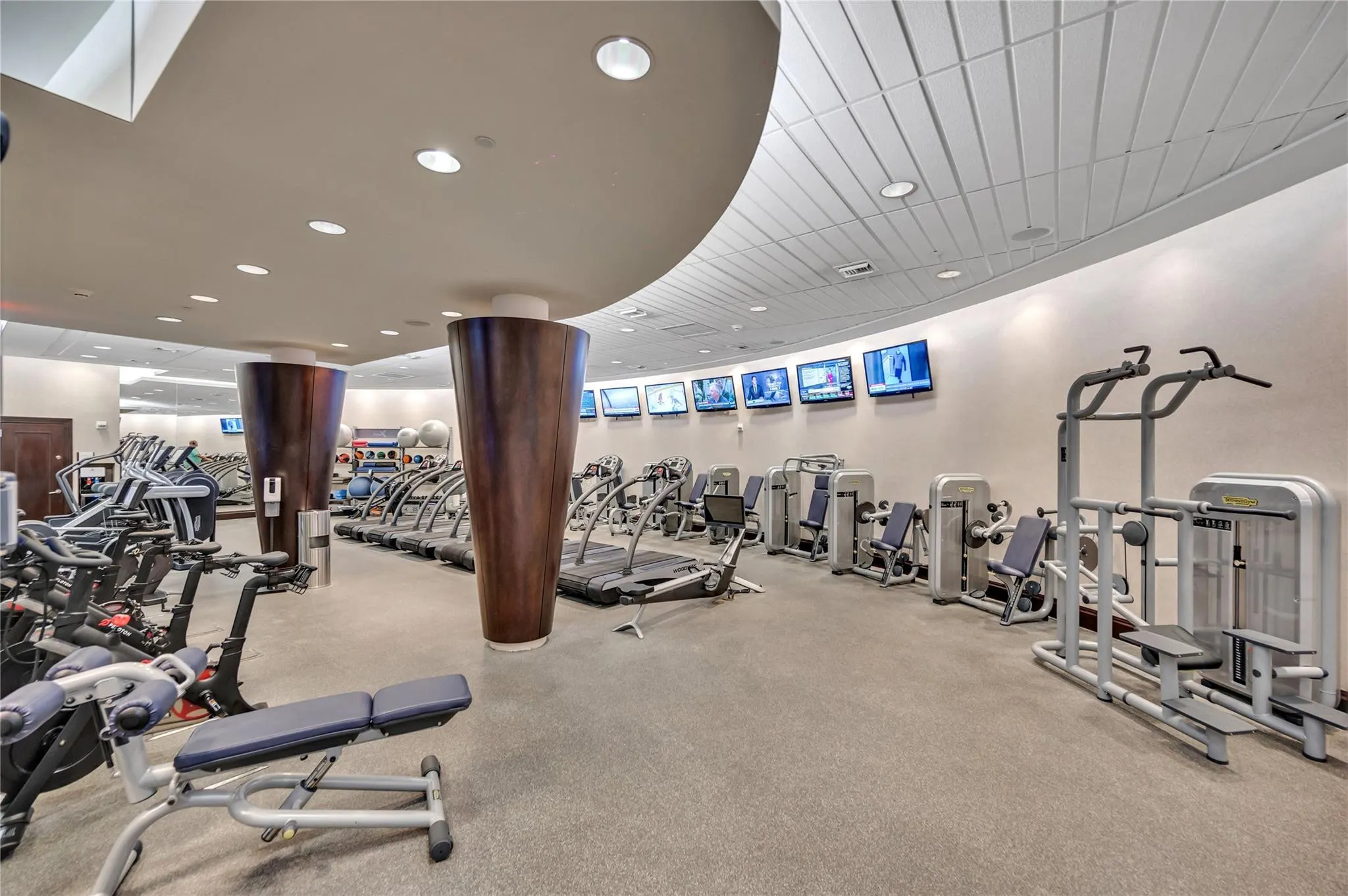 5959 COLLINS Avenue #1203