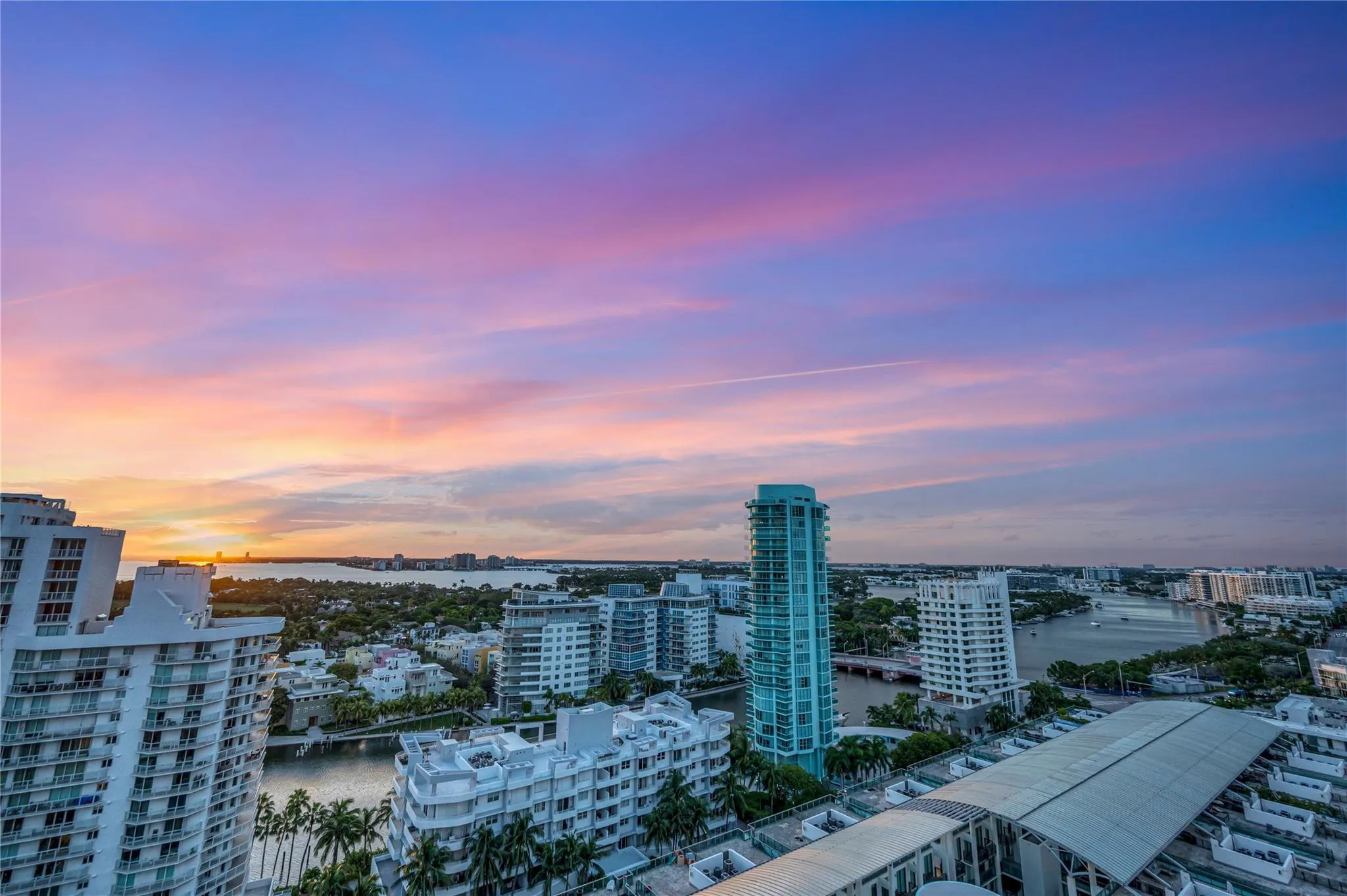 5959 COLLINS Avenue #1203