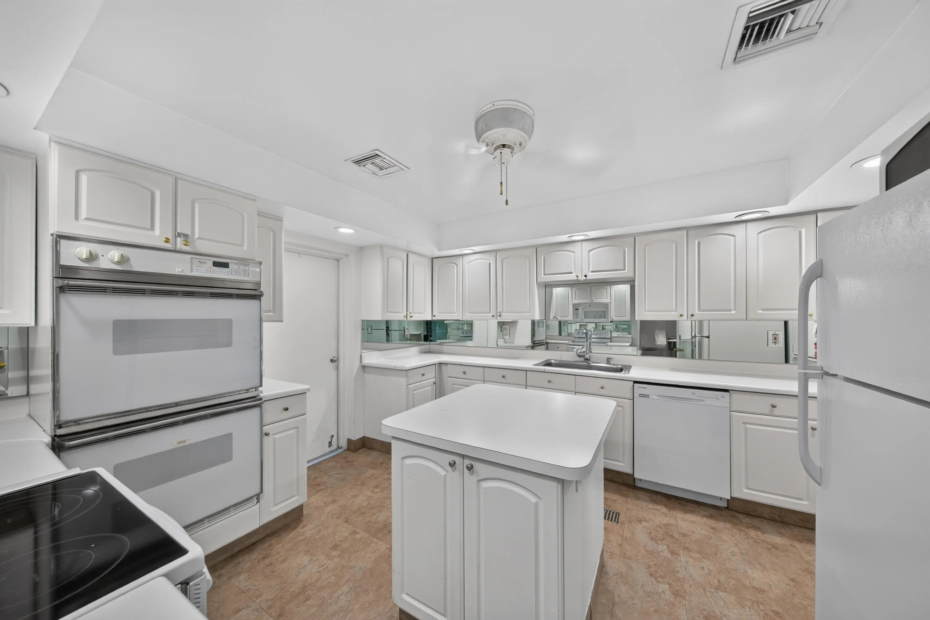 3900 Galt Ocean Drive #1605