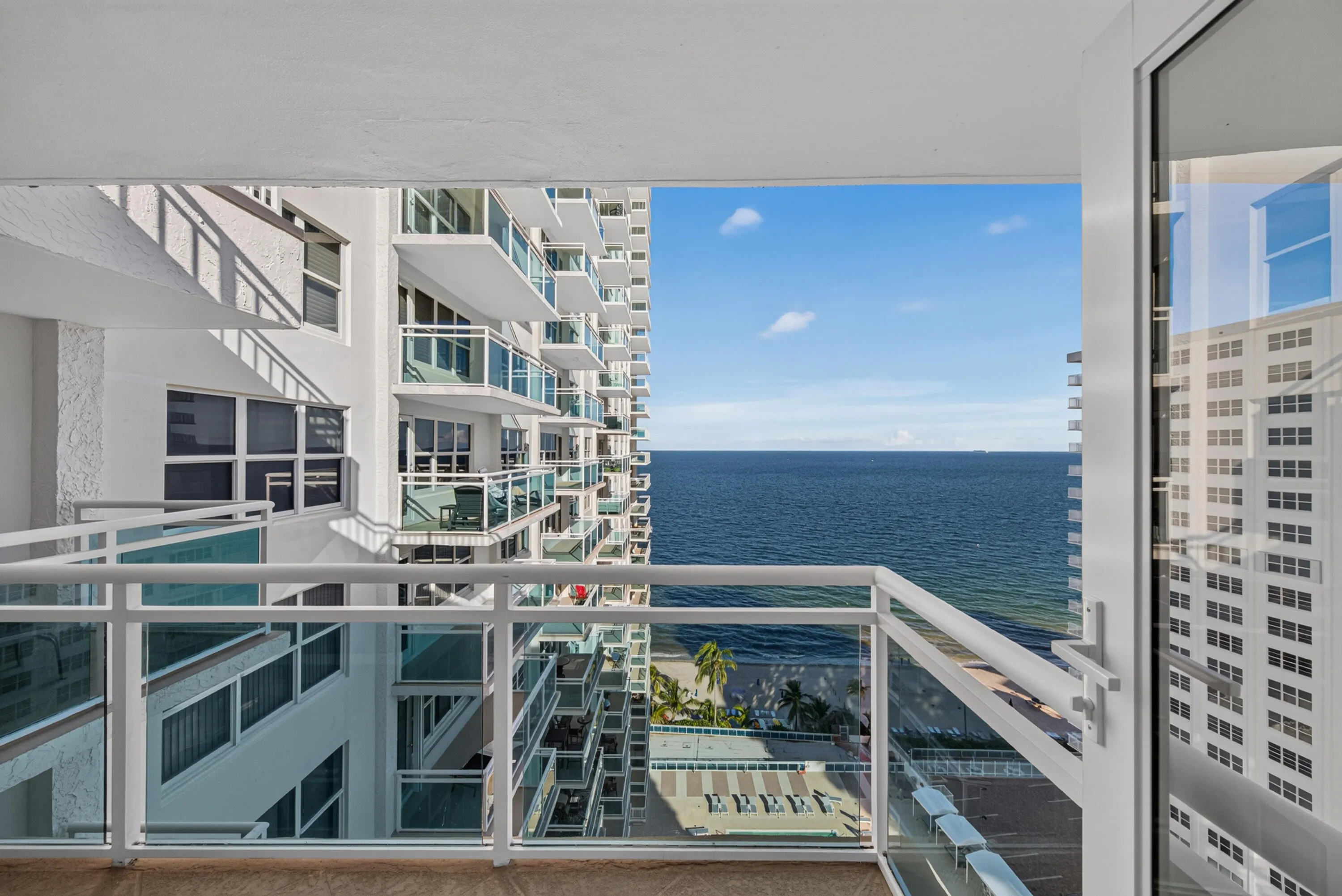 3900 Galt Ocean Drive #1605