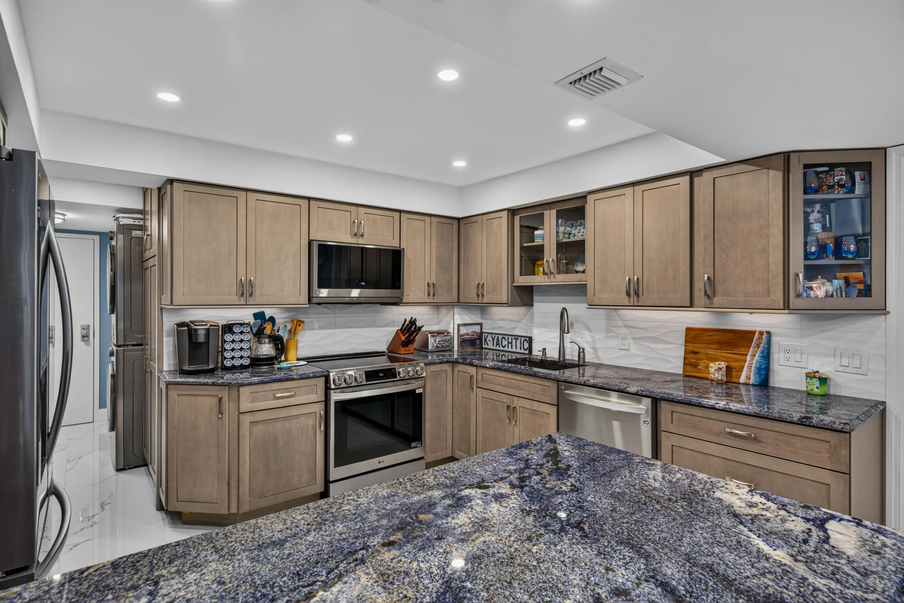 3900 Galt Ocean Drive #1605