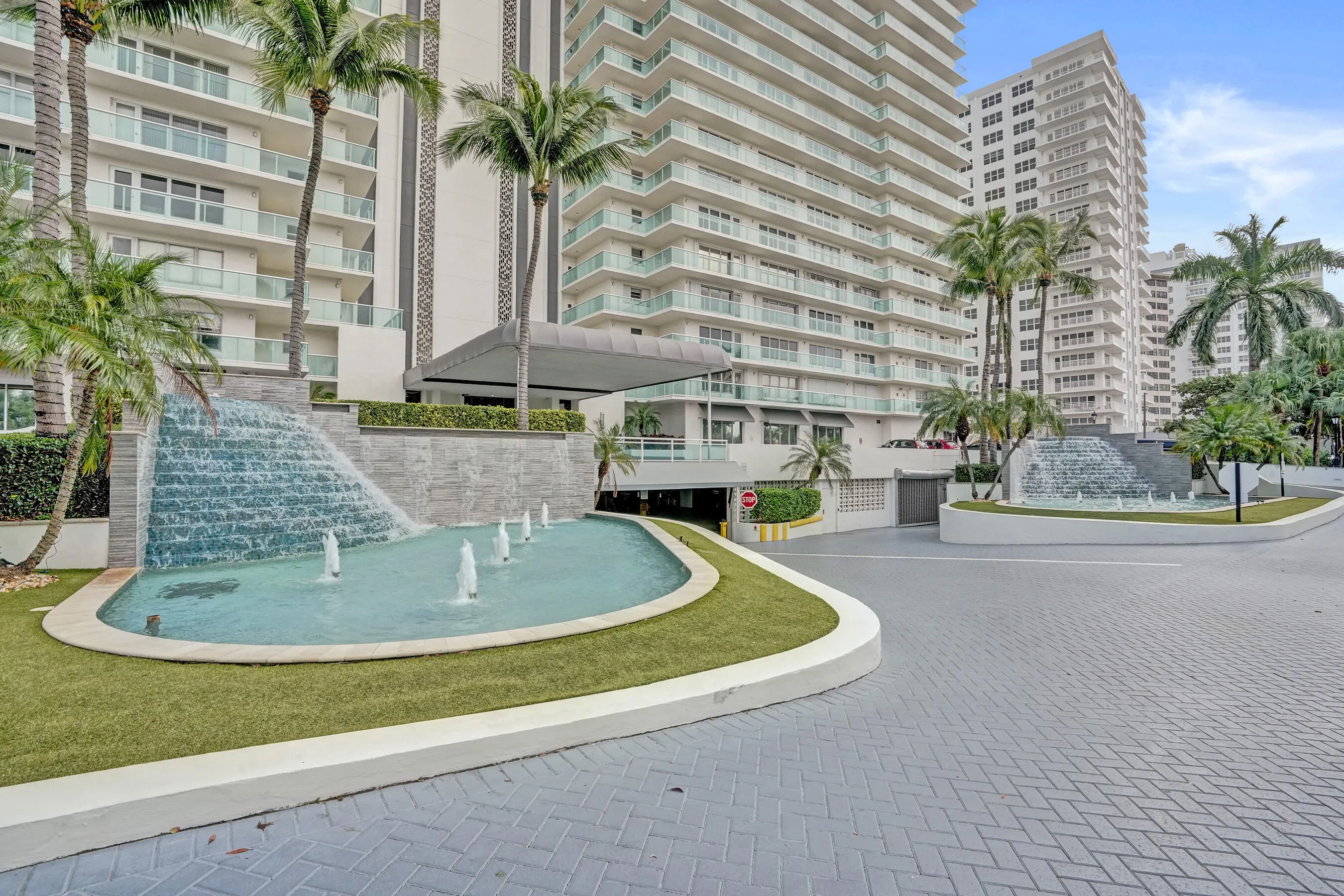 3900 Galt Ocean Drive #1605
