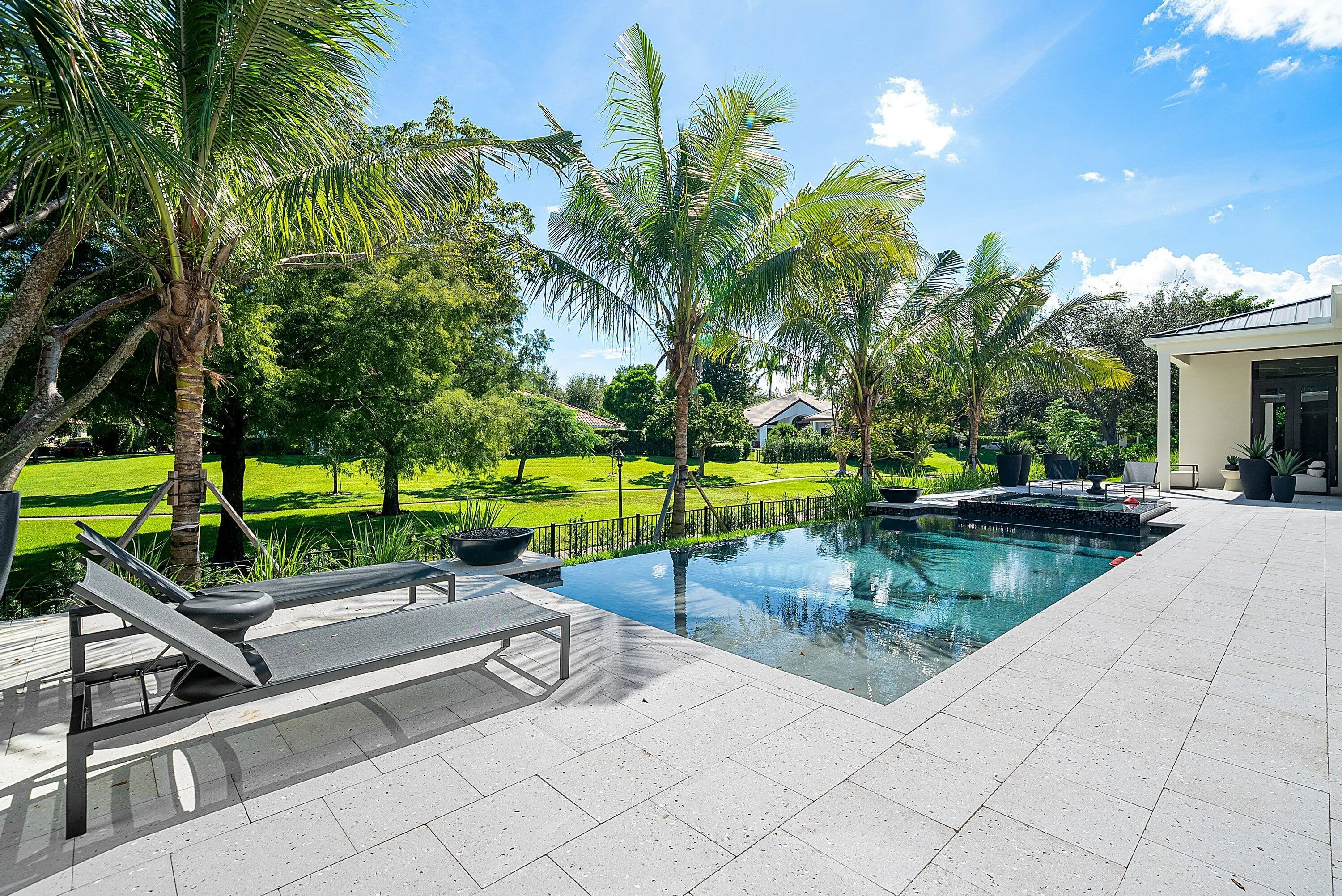 2480 NW 43RD Street