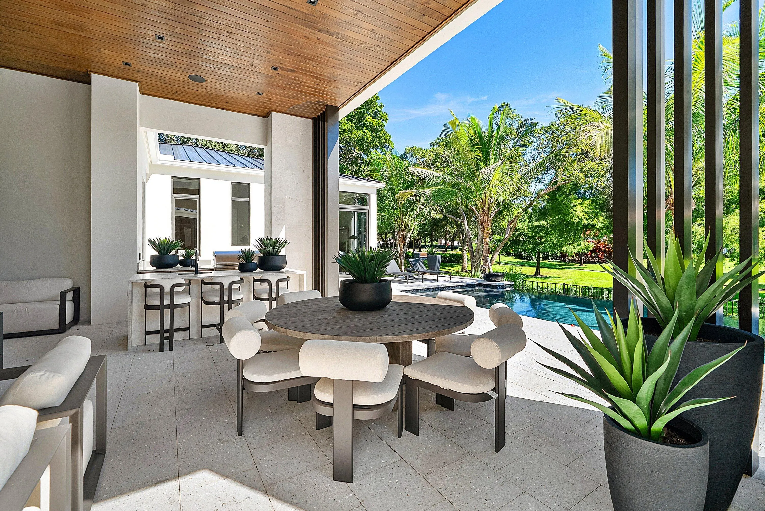 2480 NW 43RD Street
