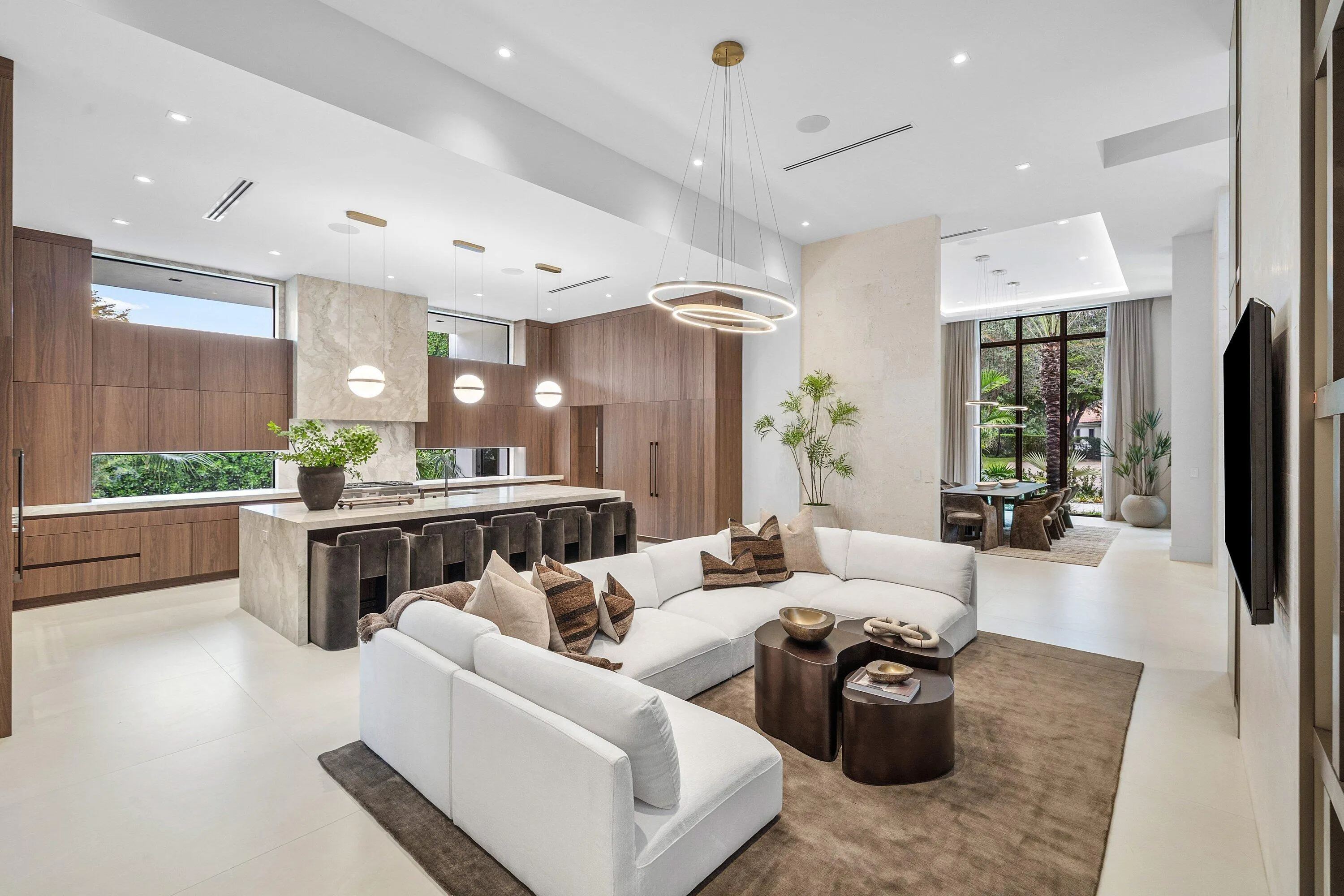 2480 NW 43RD Street