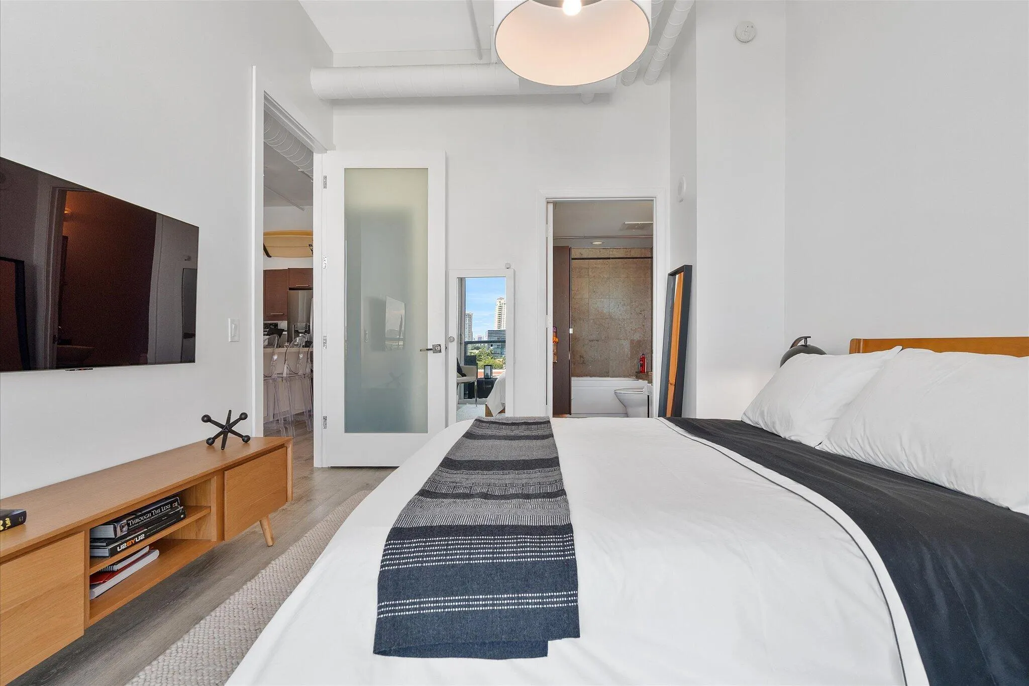 3029 NE 188TH Street #610