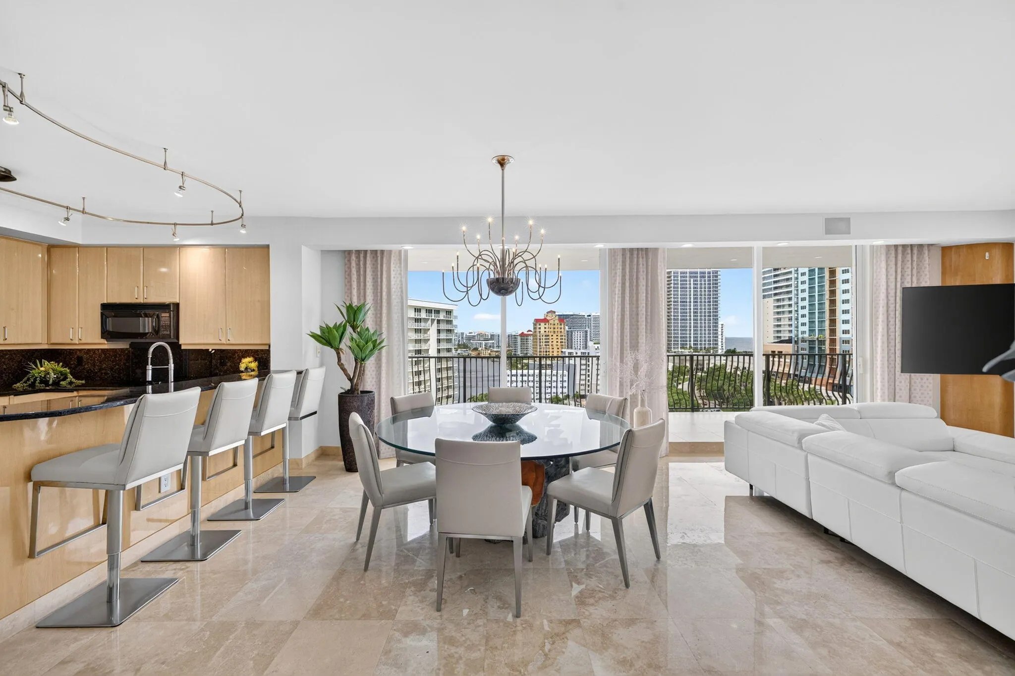 100 S BIRCH Road #1202C