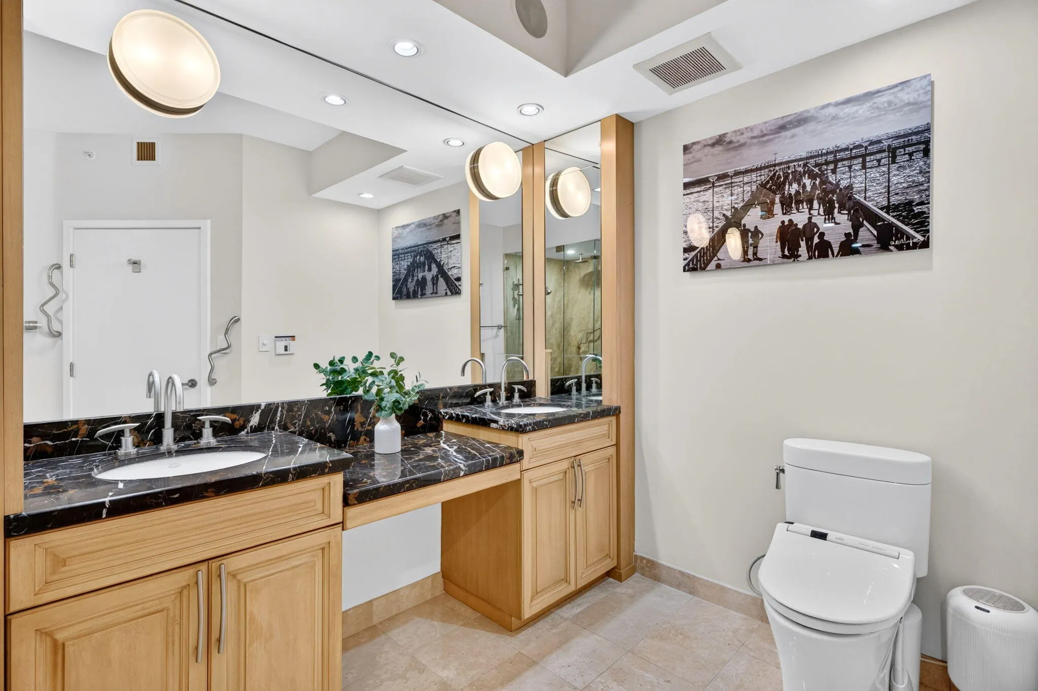 100 S BIRCH Road #1202C