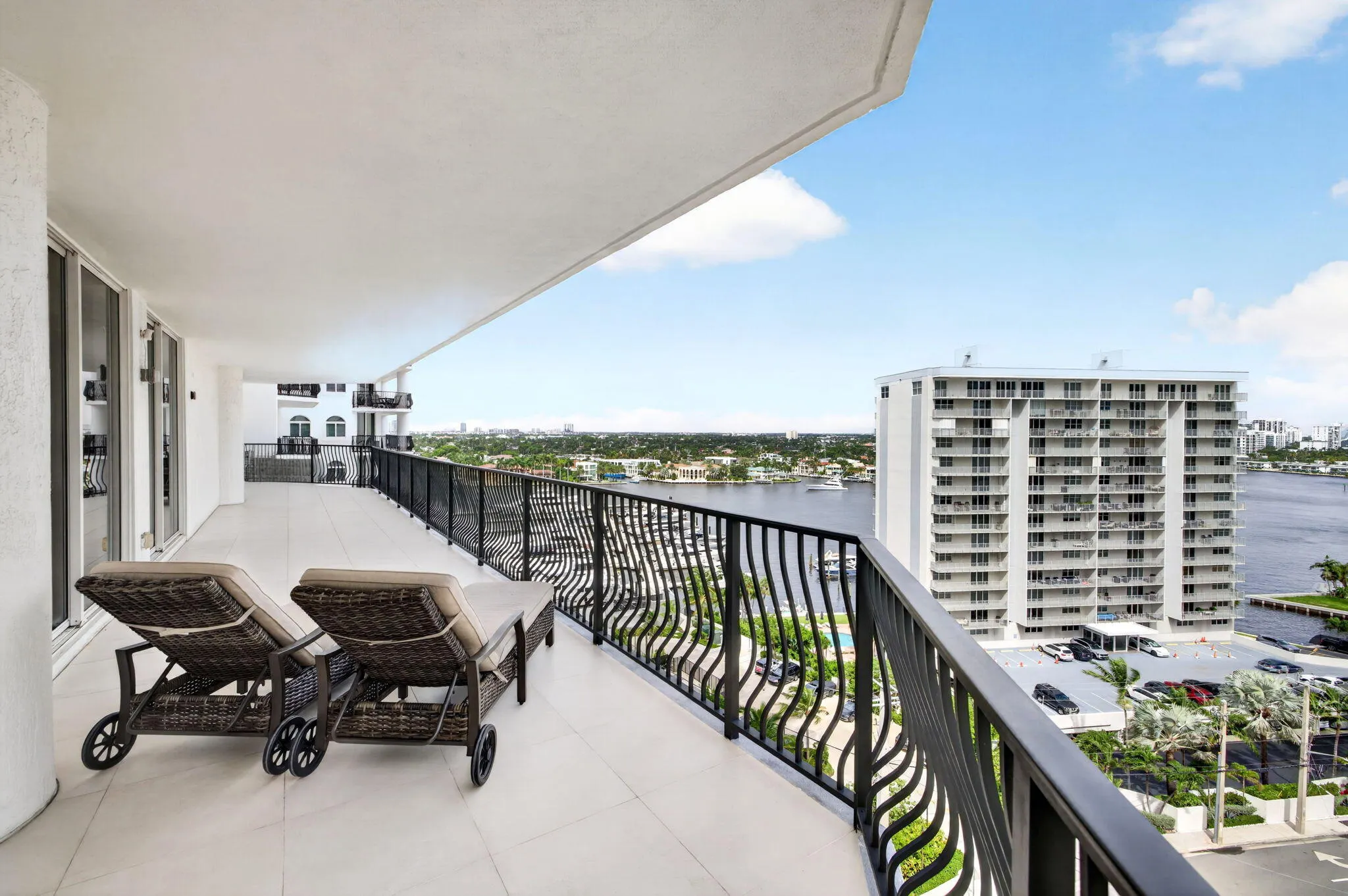 100 S BIRCH Road #1202C
