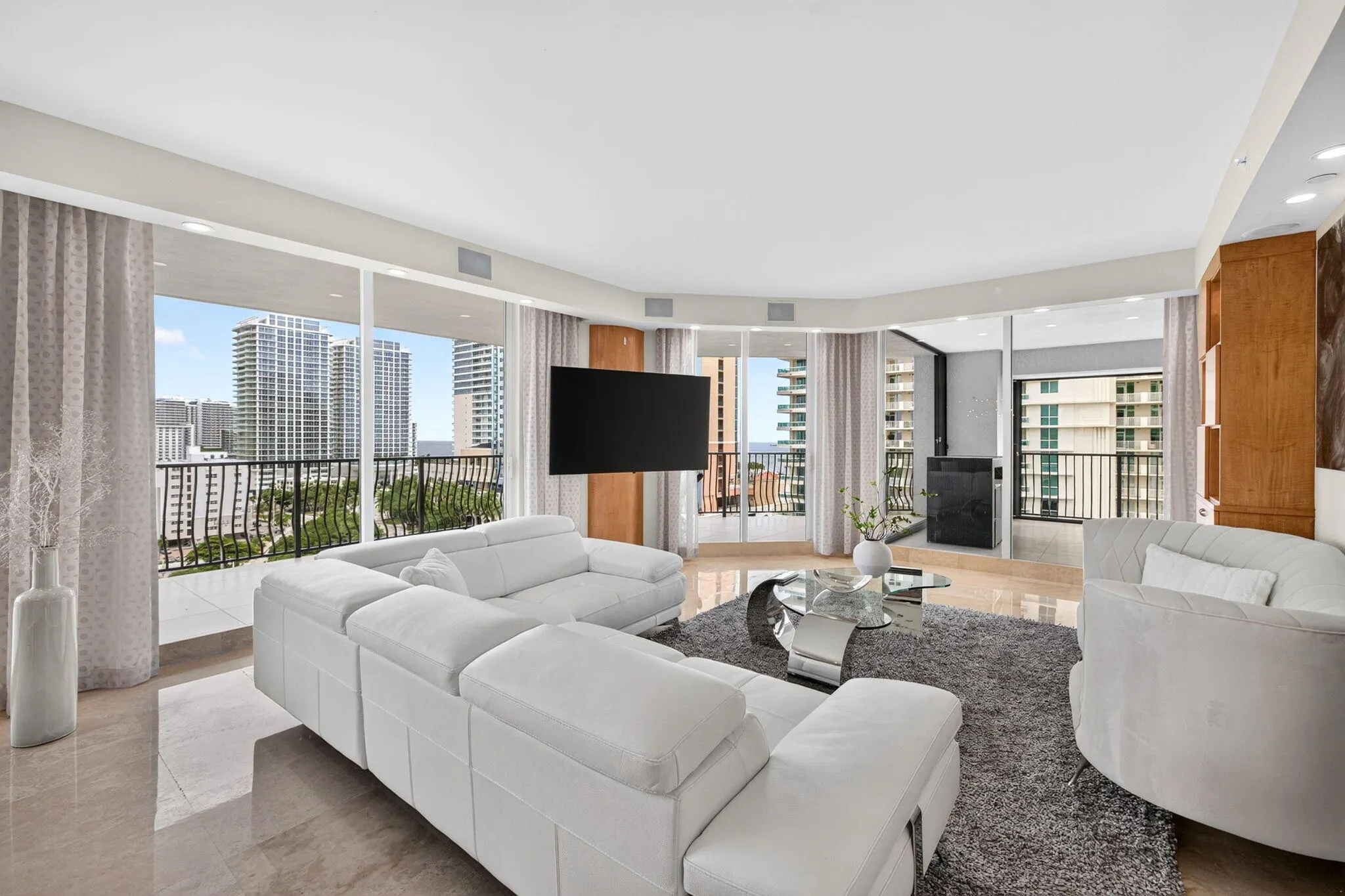 100 S BIRCH Road #1202C