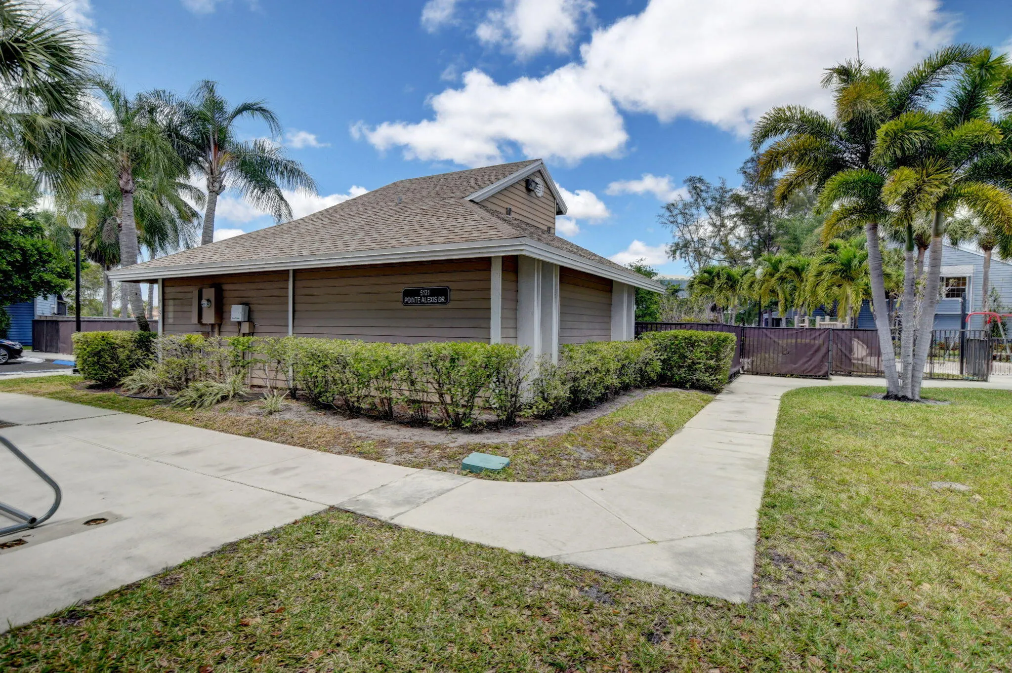 5092 Coronado Ridge