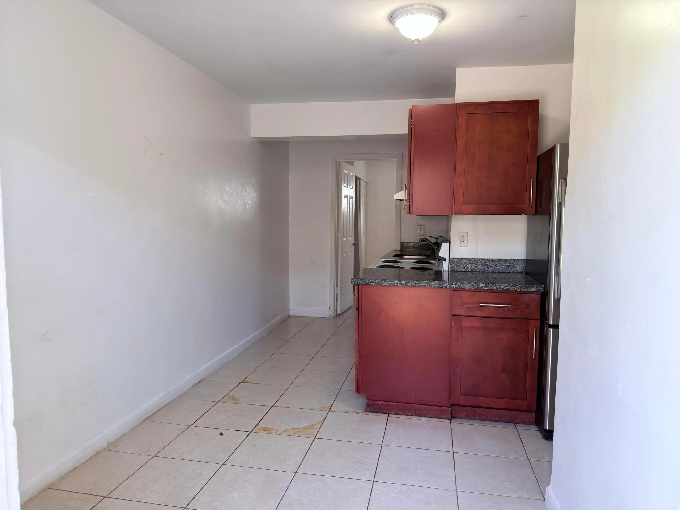 635 NW 22ND Road