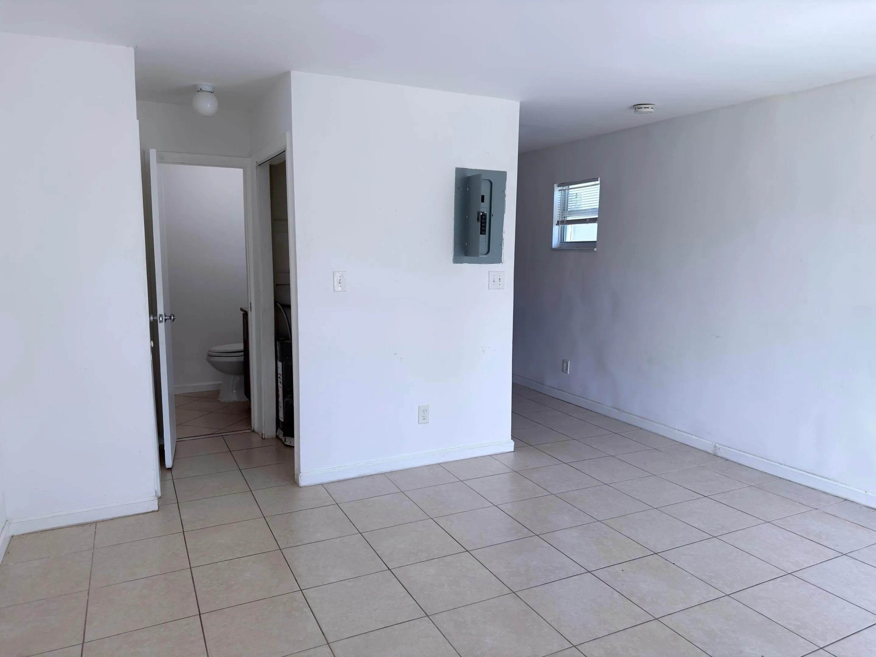 635 NW 22ND Road