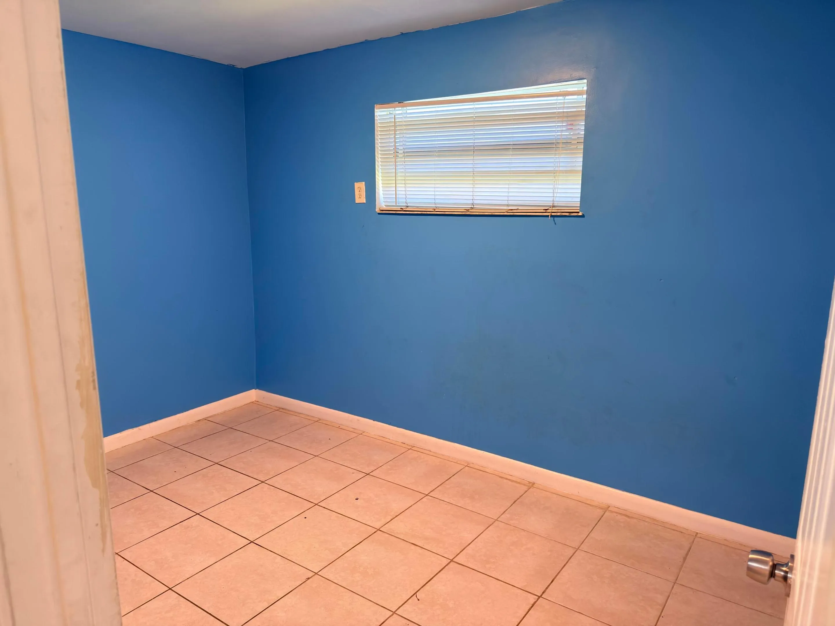635 NW 22ND Road