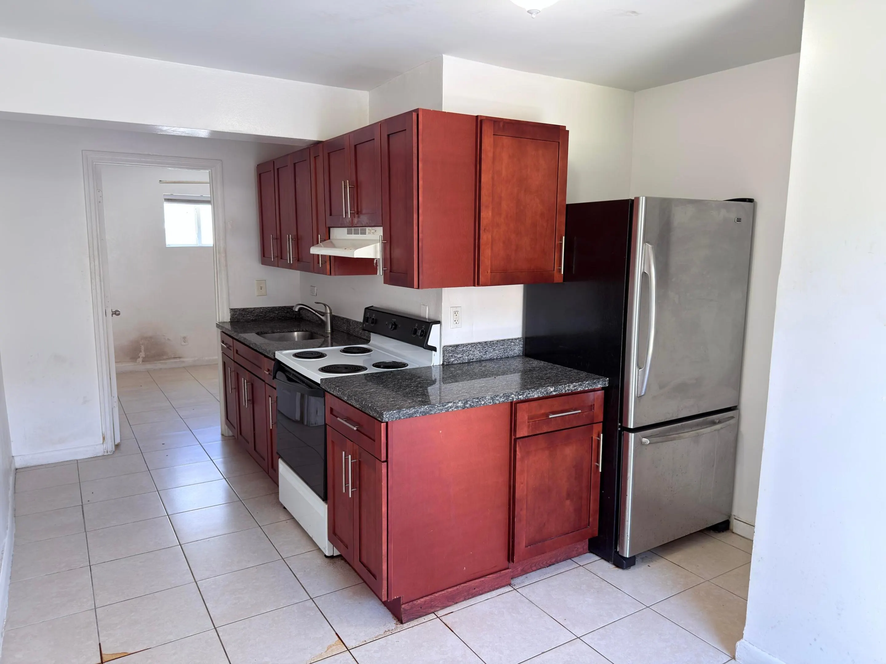 635 NW 22ND Road