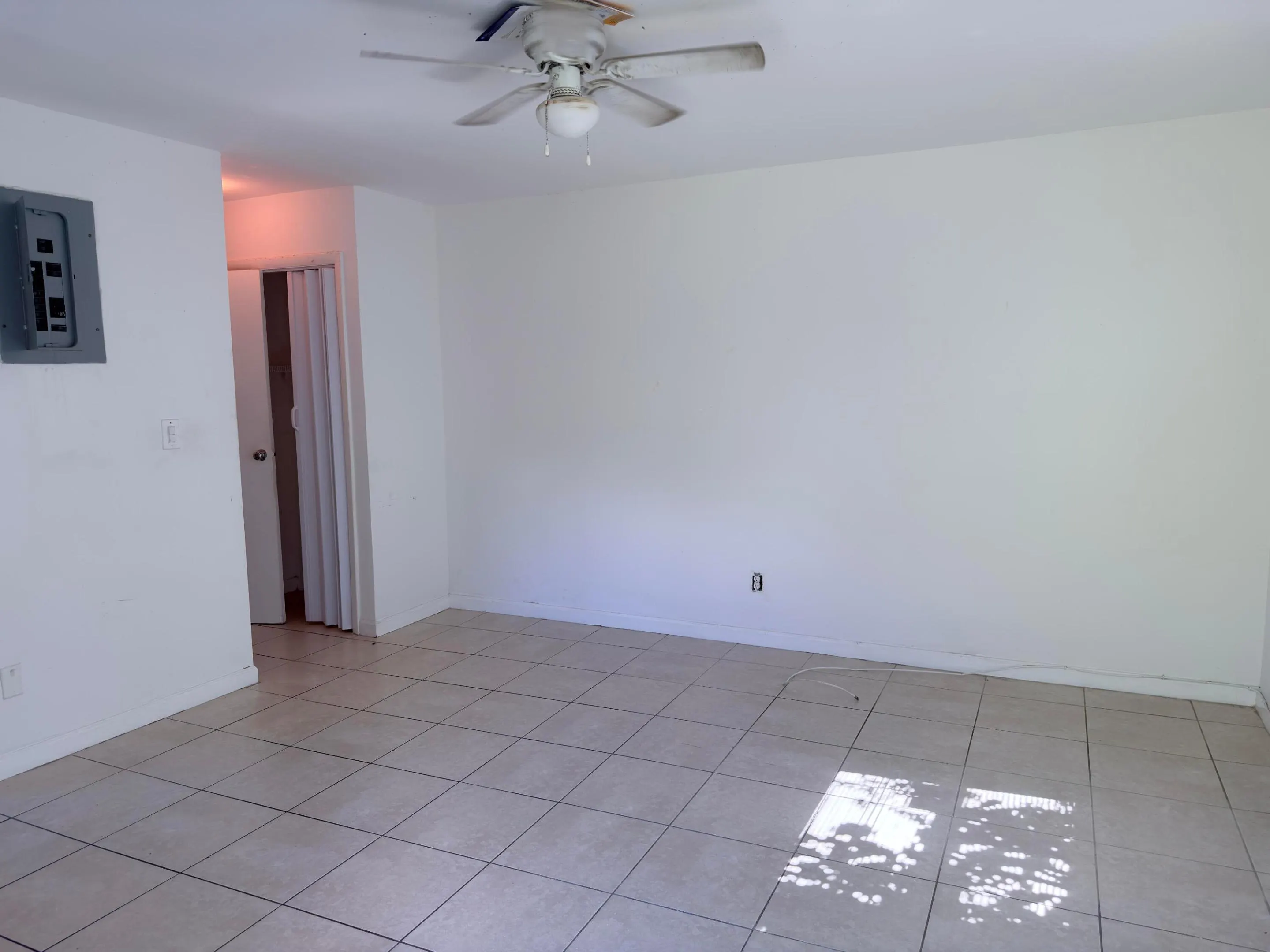635 NW 22ND Road