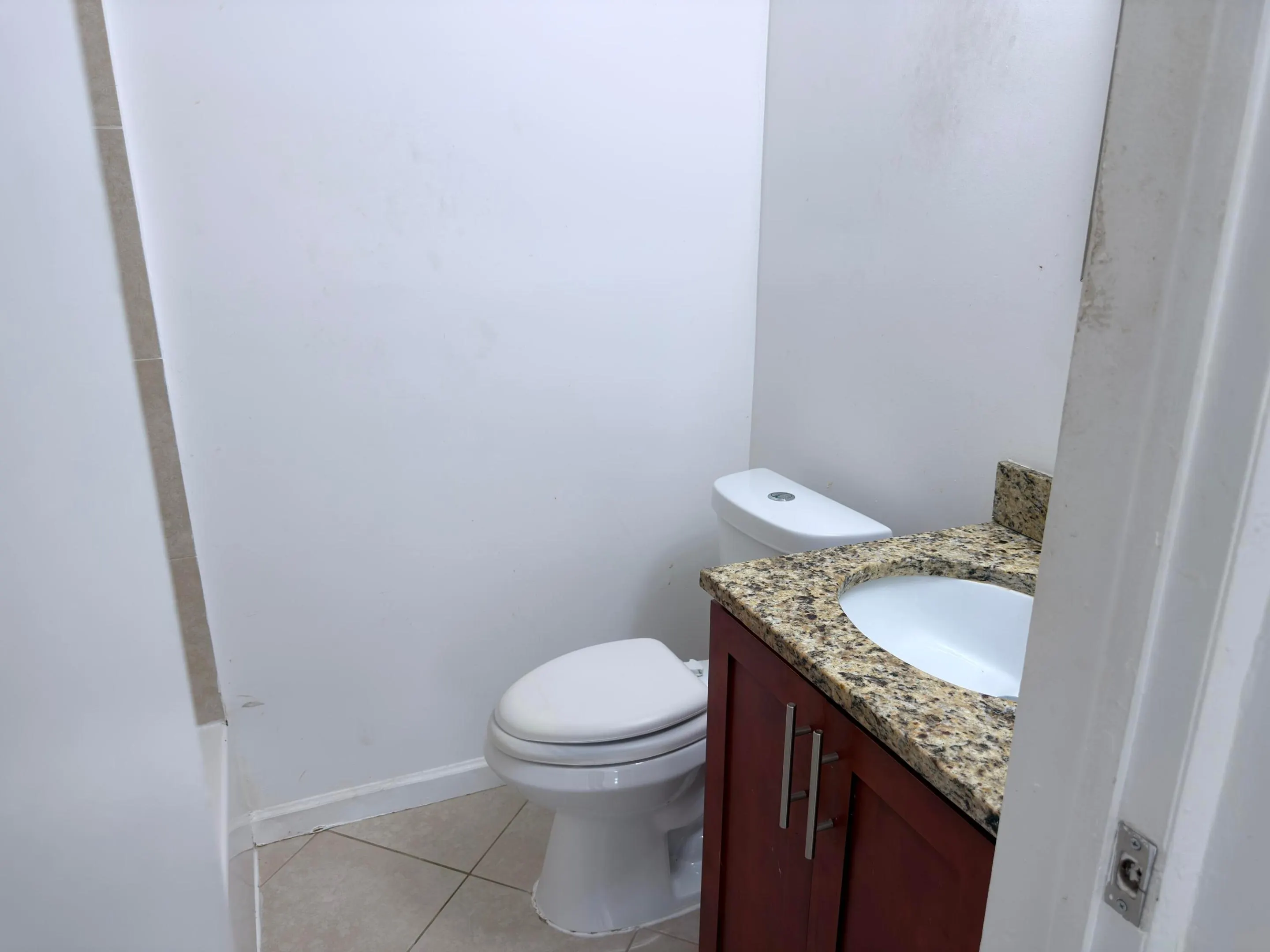 635 NW 22ND Road
