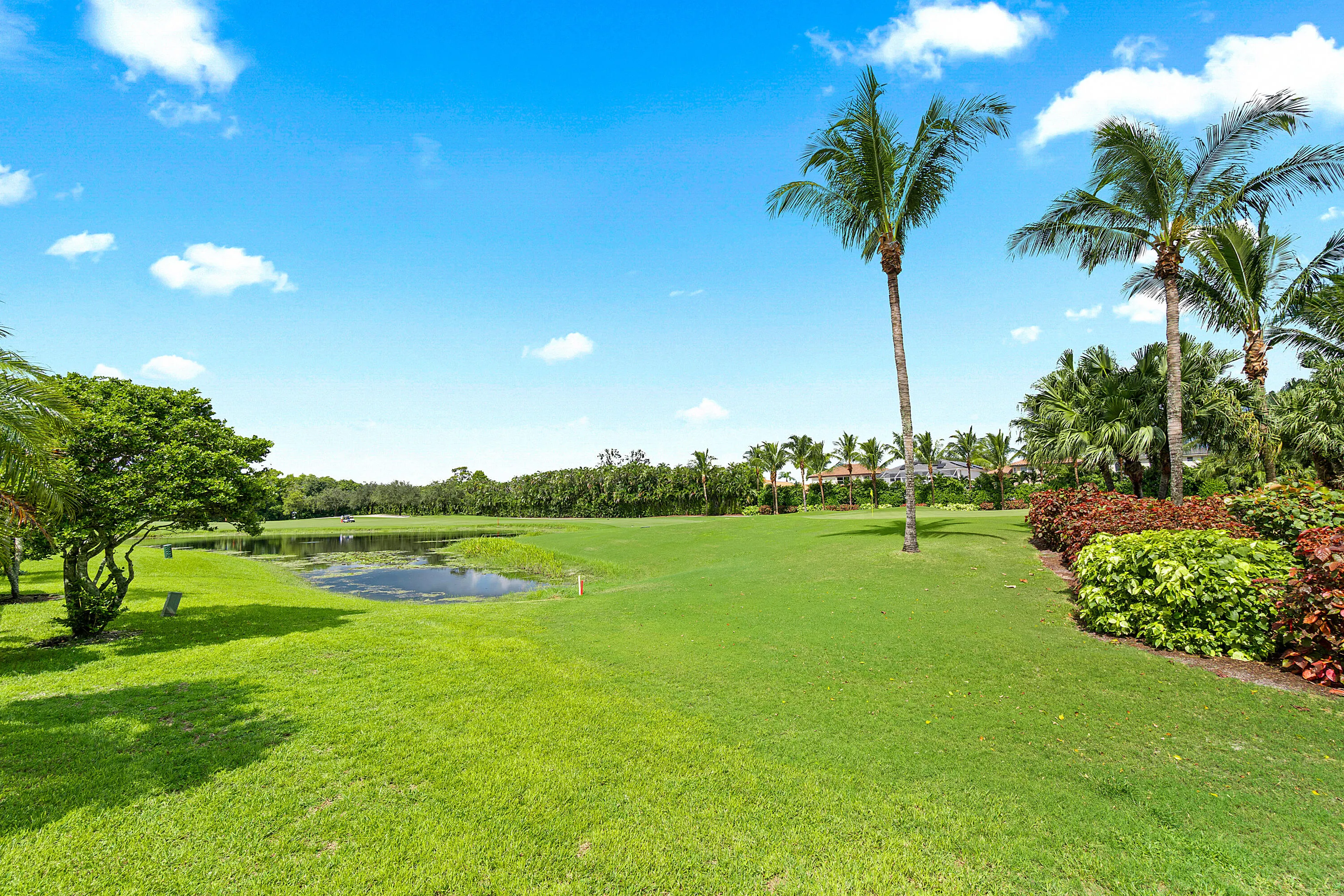 11270 Cloverleaf Circle