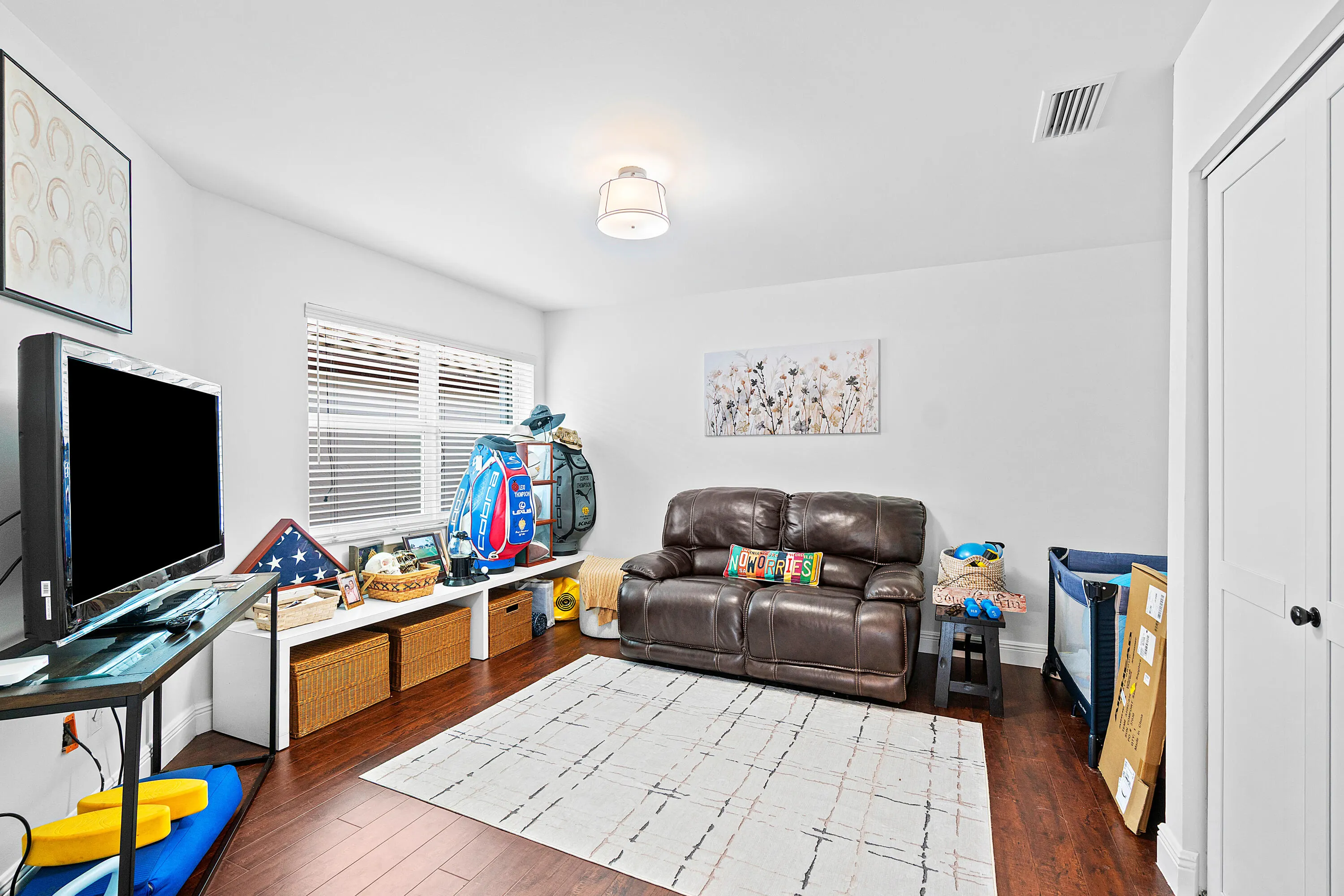 11270 Cloverleaf Circle