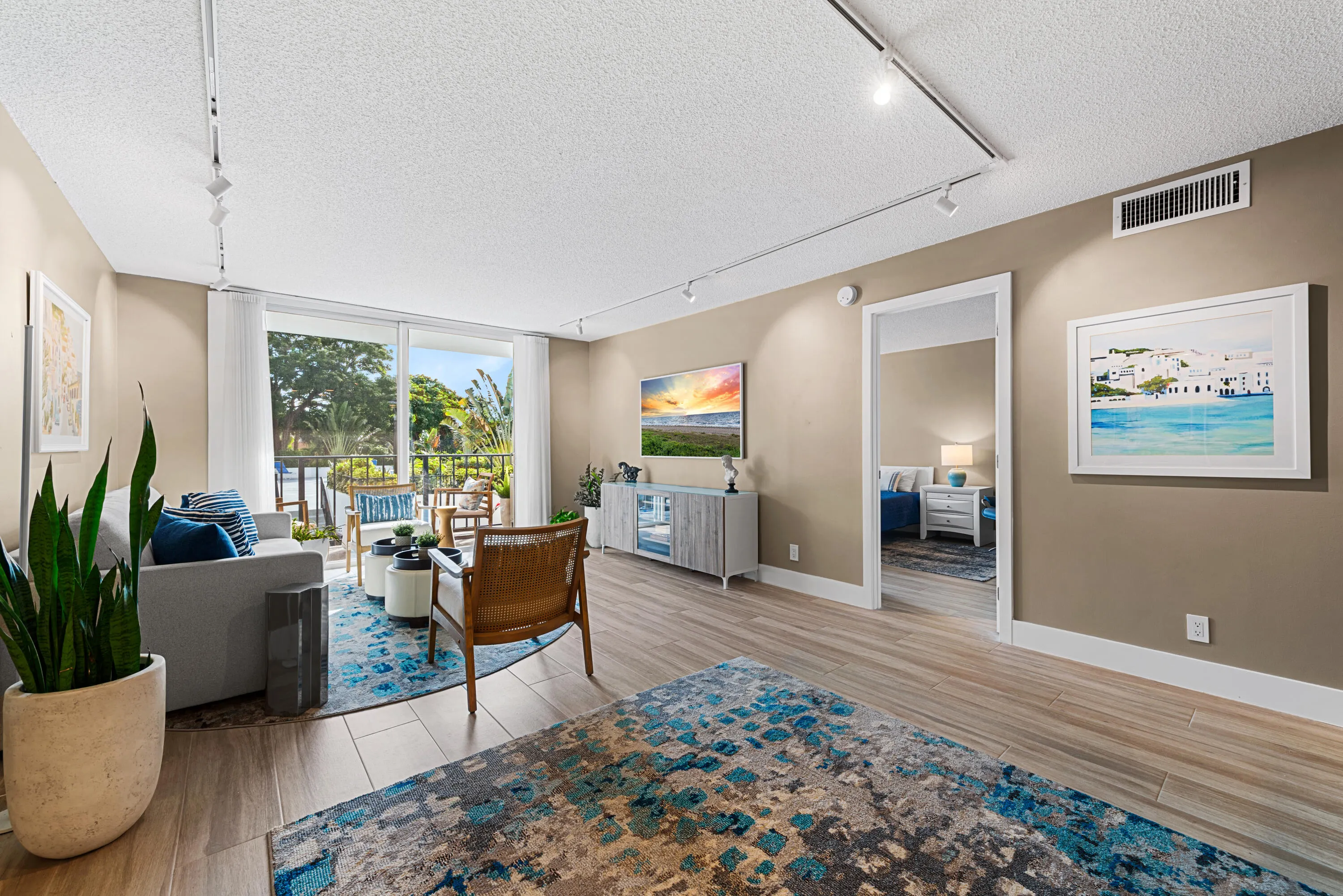 1800 N Andrews Avenue #2B