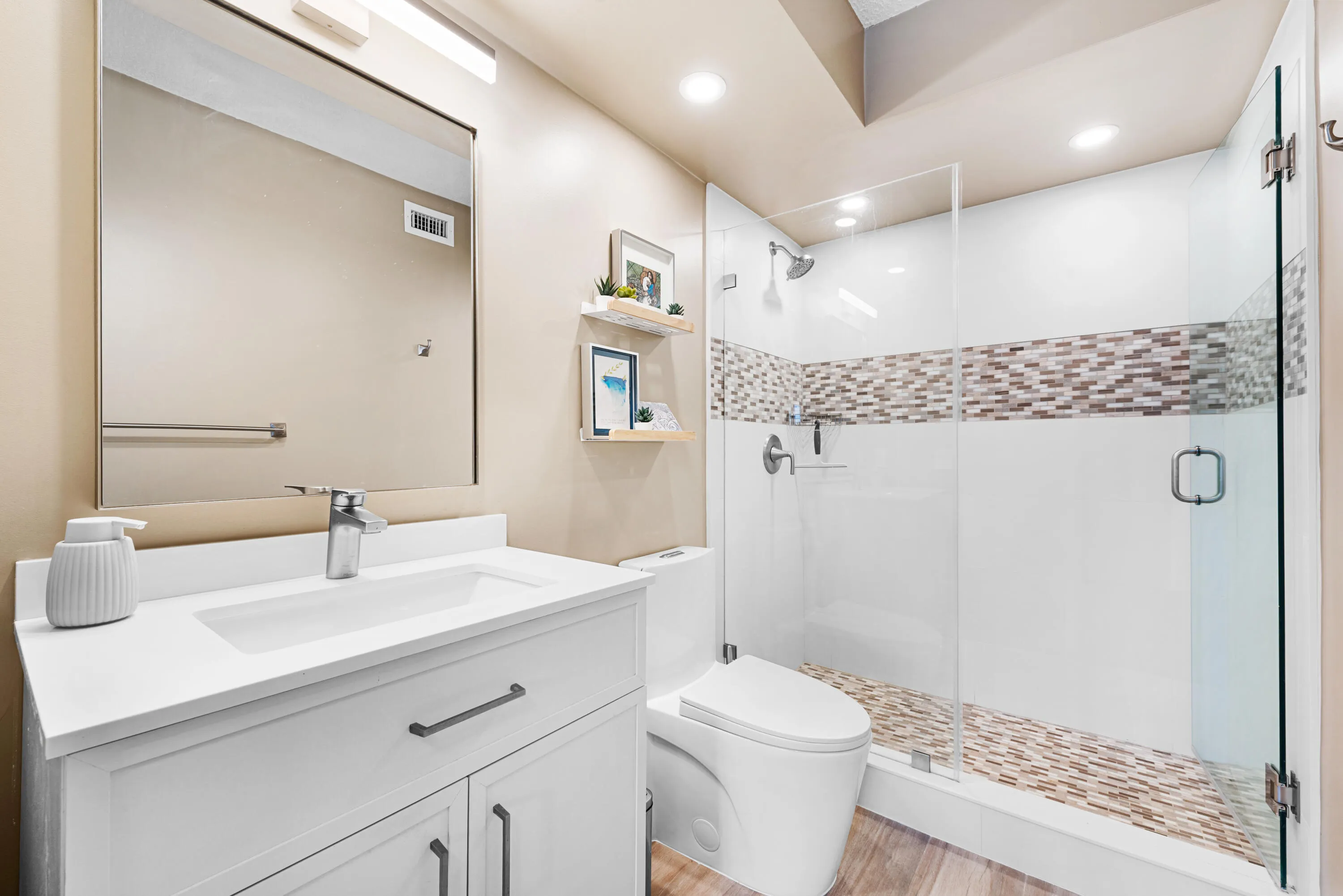 1800 N Andrews Avenue #2B