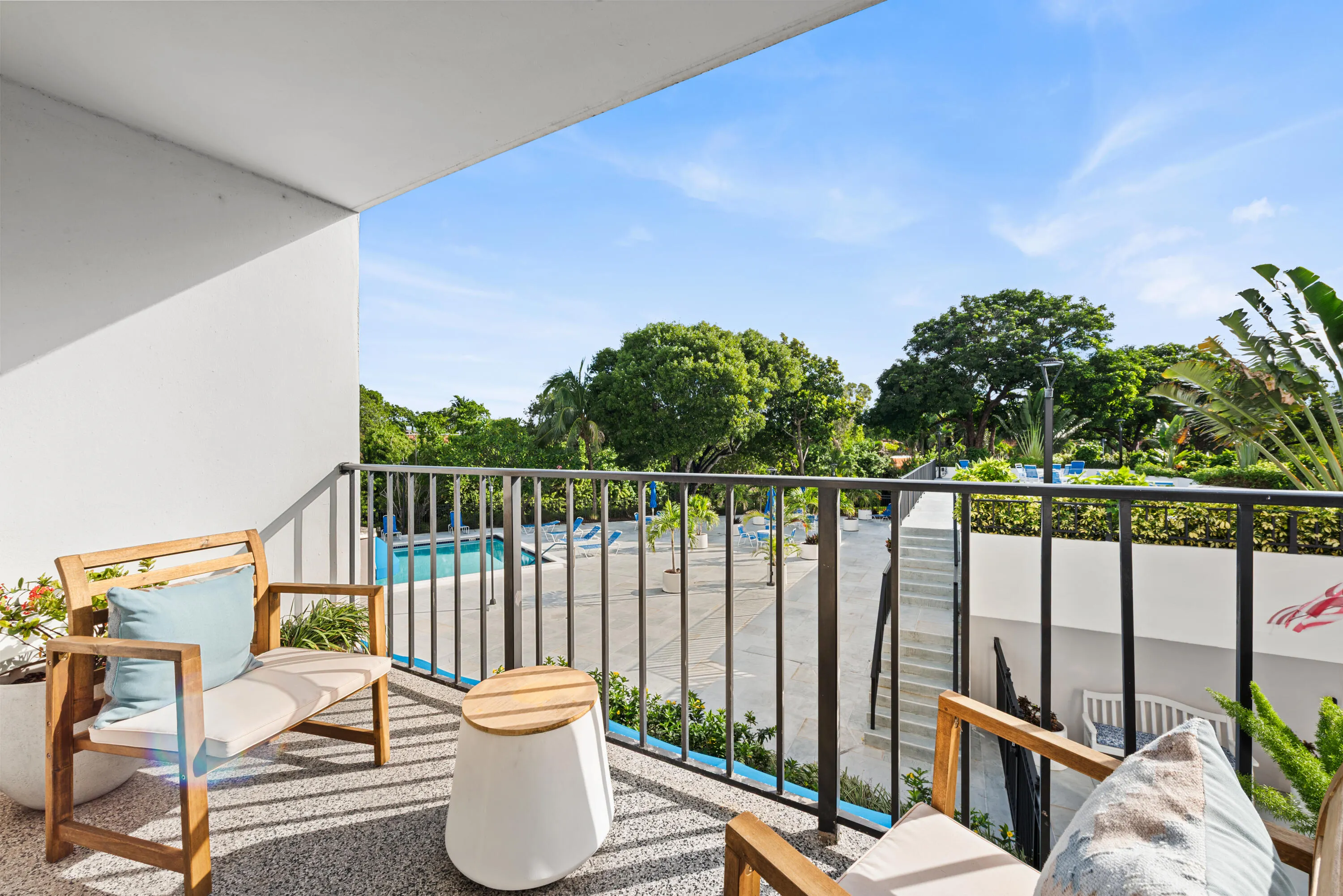 1800 N Andrews Avenue #2B