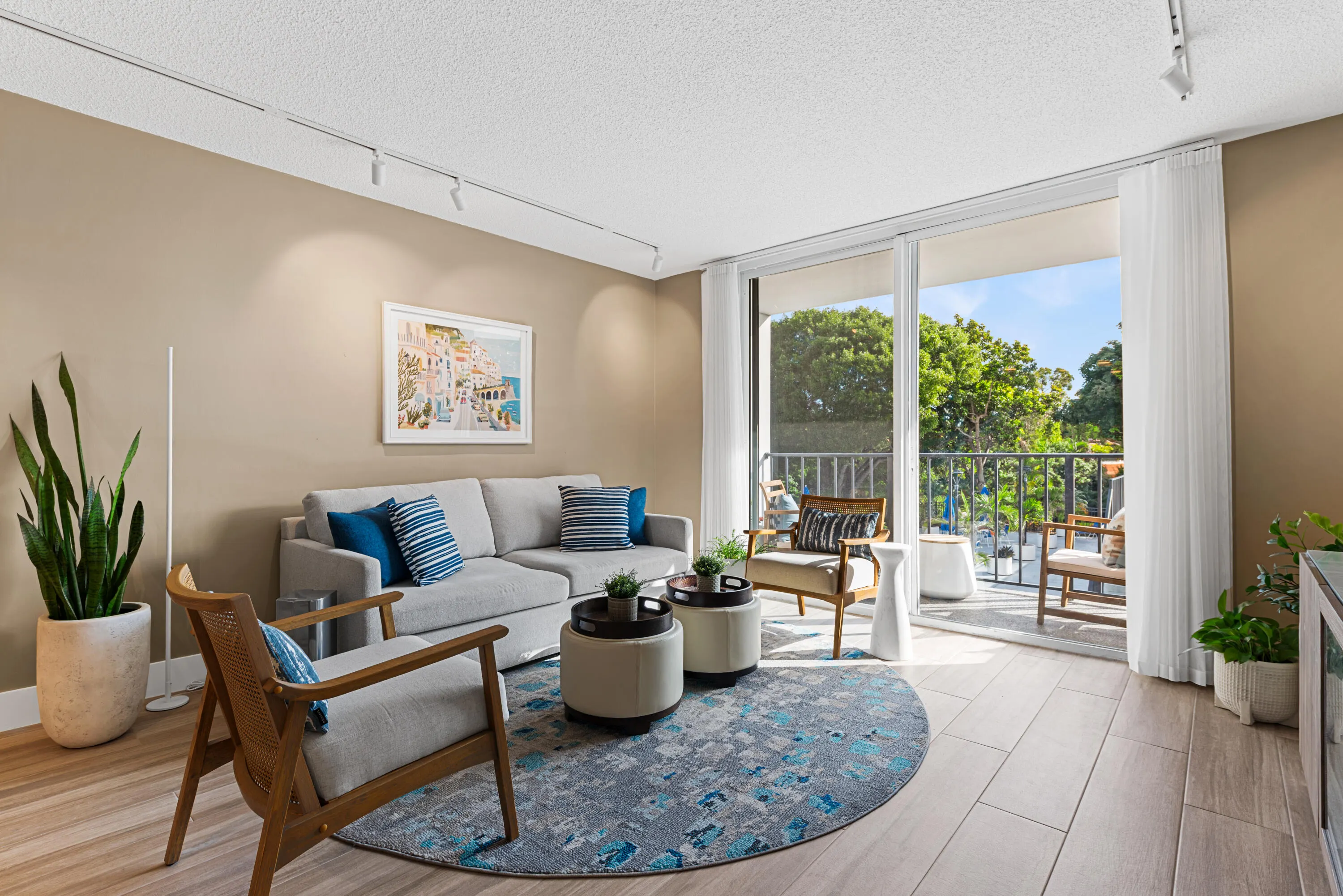 1800 N Andrews Avenue #2B