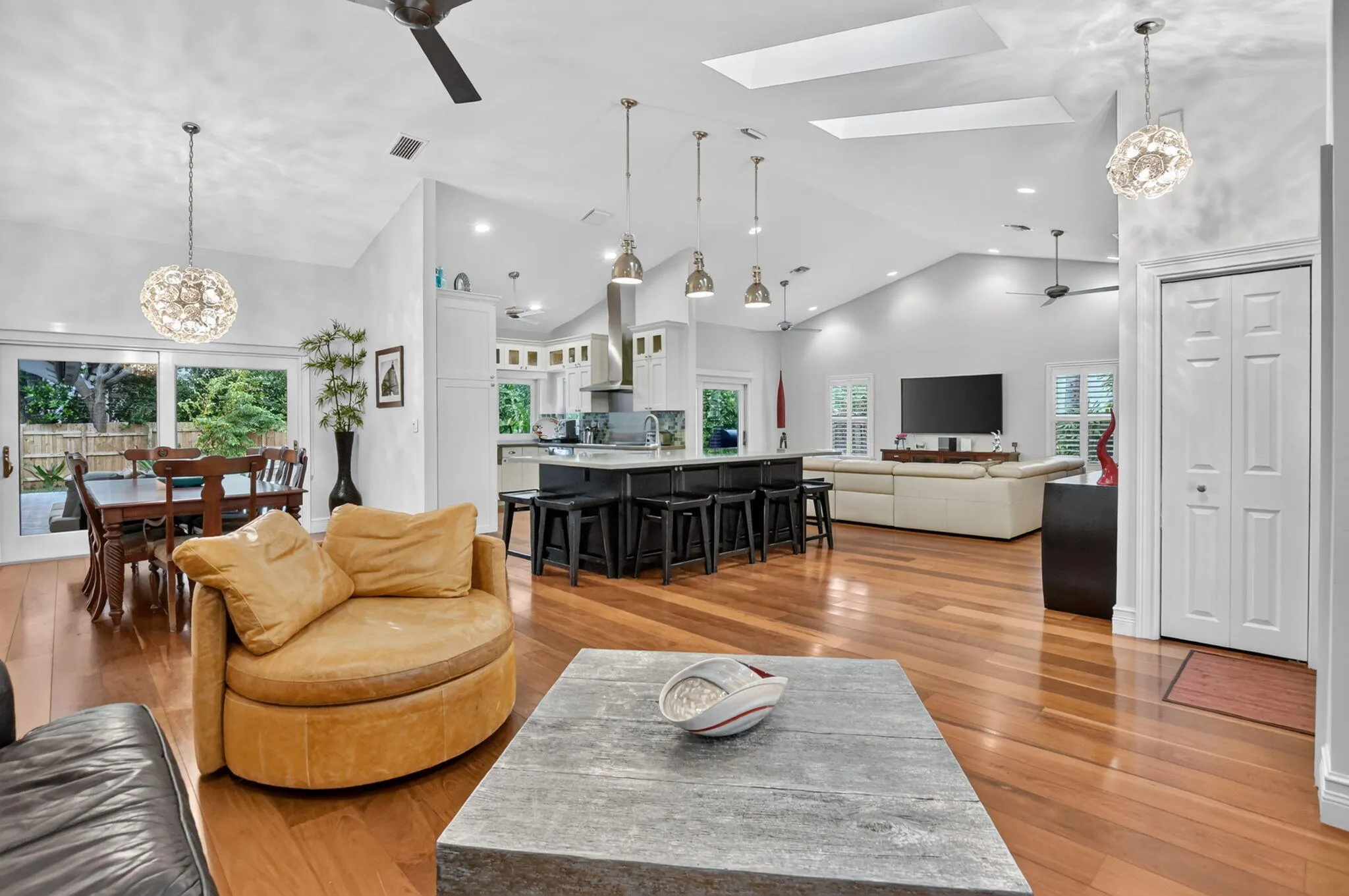 840 SW 21ST Street