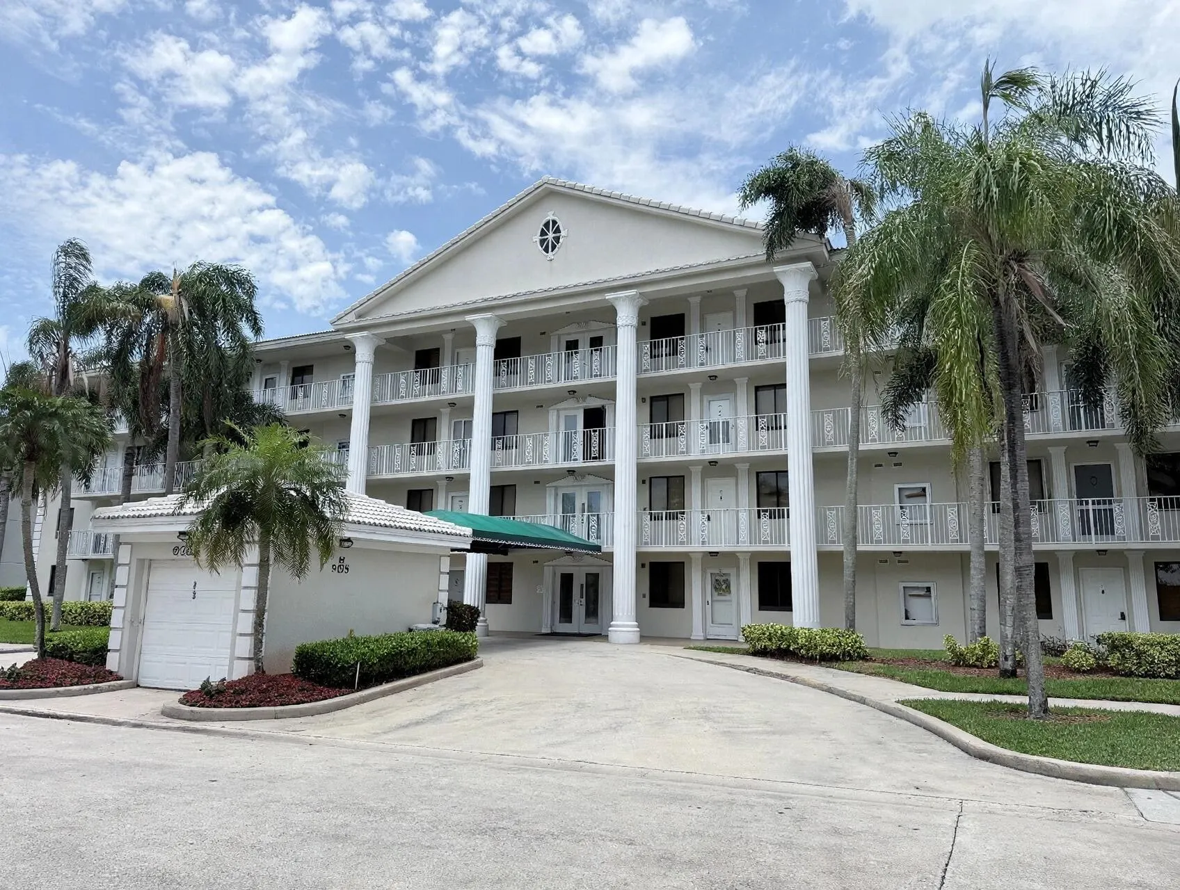 6025 Balboa Circle #306