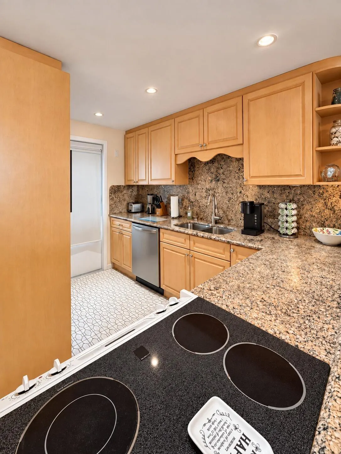 901 N RIVERSIDE Drive #2B