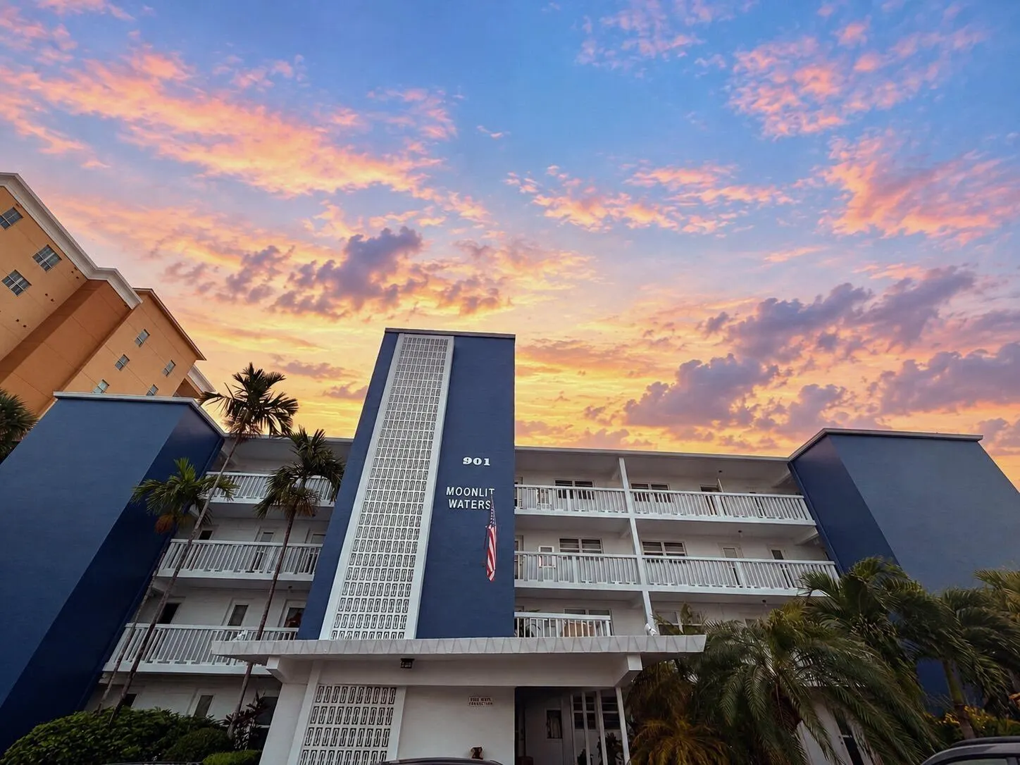 901 N RIVERSIDE Drive #2B