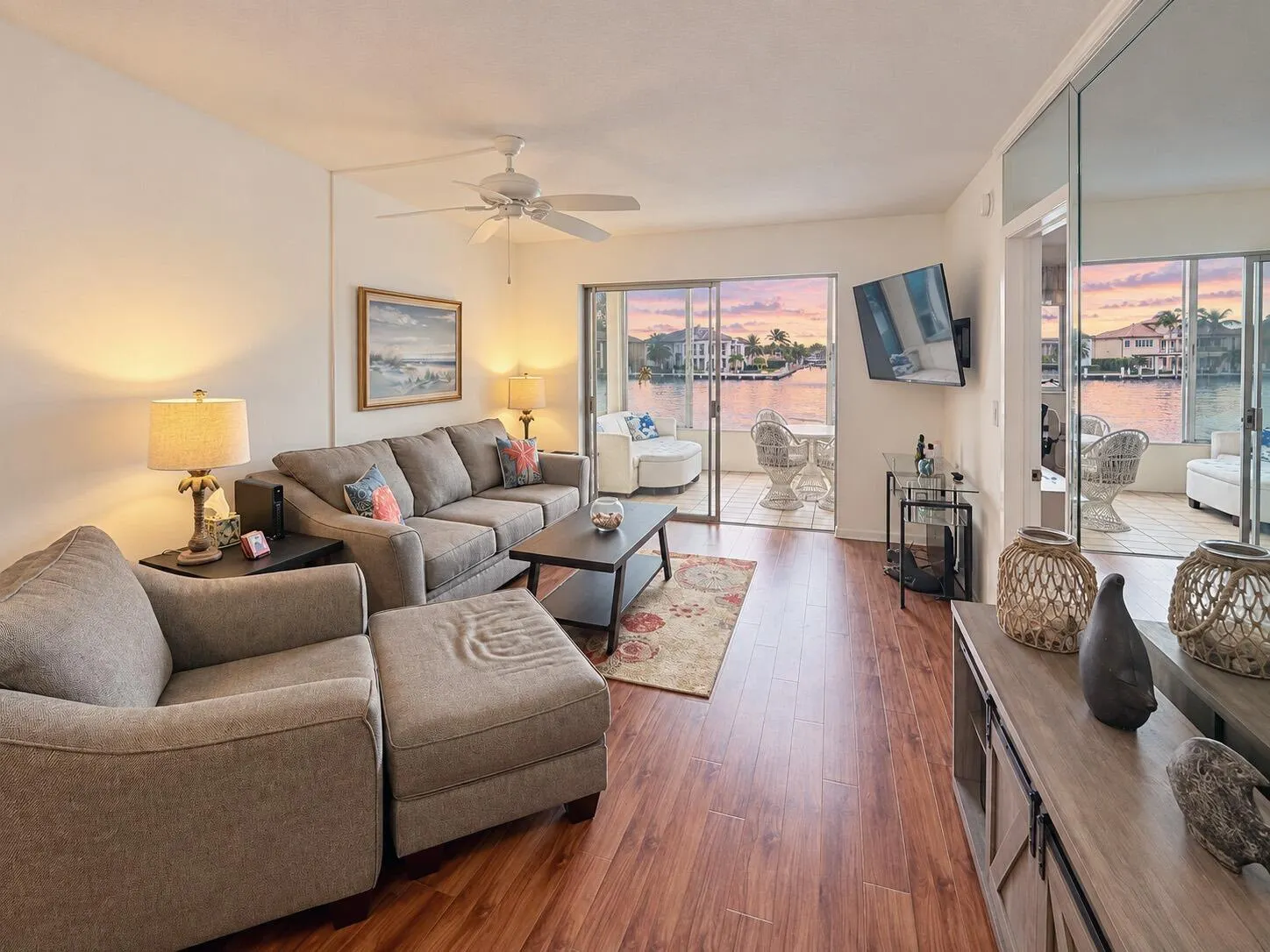 901 N RIVERSIDE Drive #2B