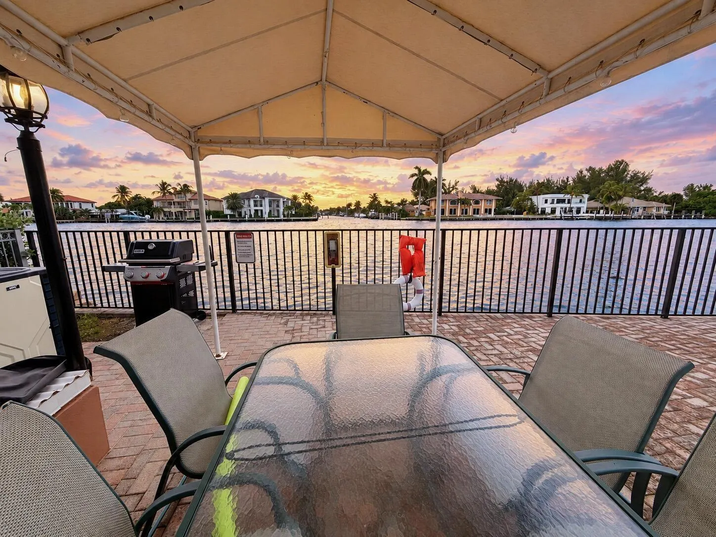 901 N RIVERSIDE Drive #2B