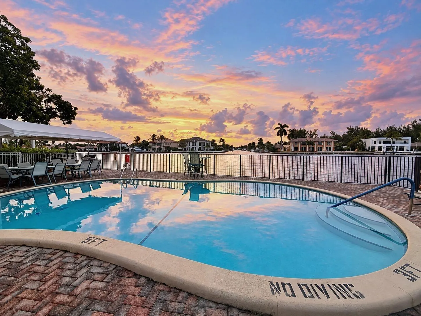 901 N RIVERSIDE Drive #2B
