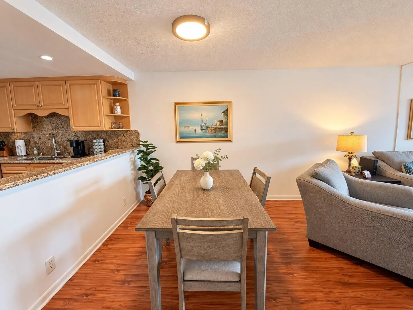 901 N RIVERSIDE Drive #2B