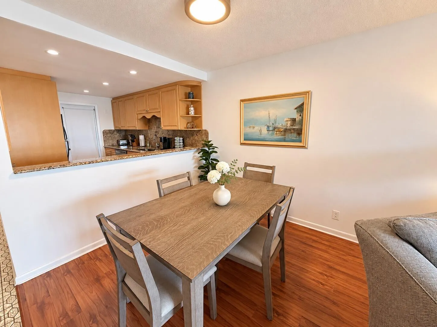 901 N RIVERSIDE Drive #2B