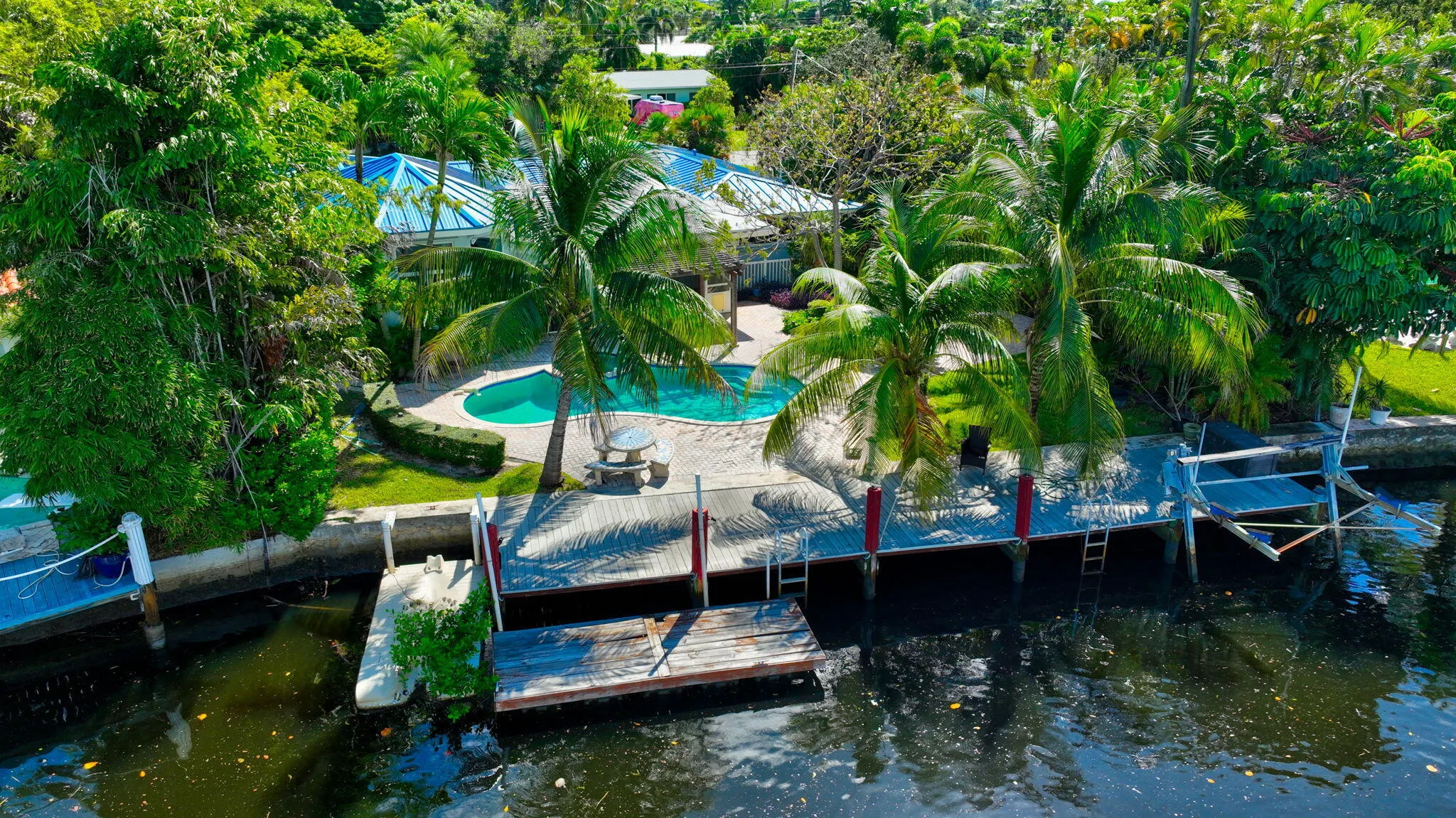 2801 Coral Shores Drive