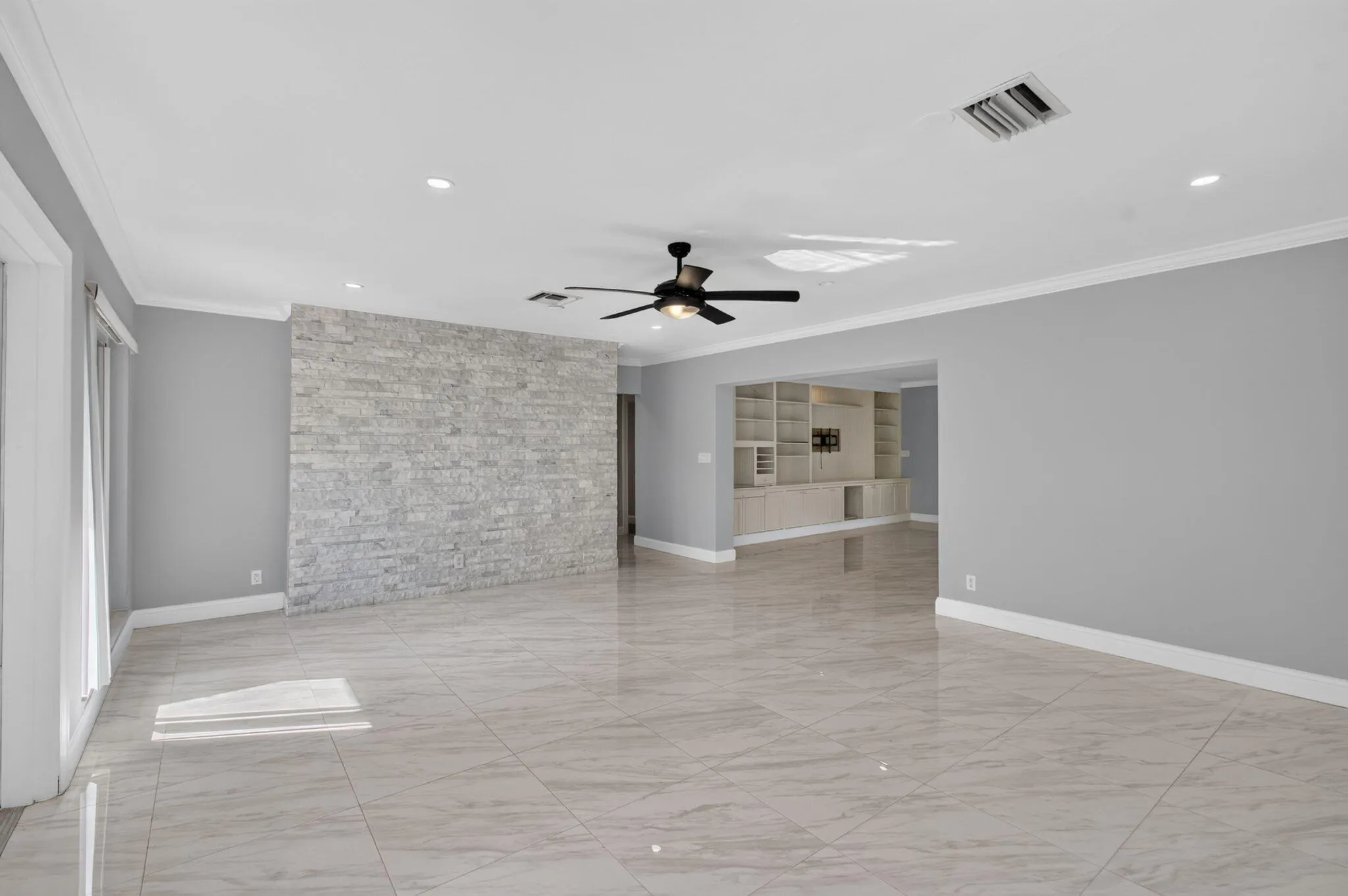 2801 Coral Shores Drive