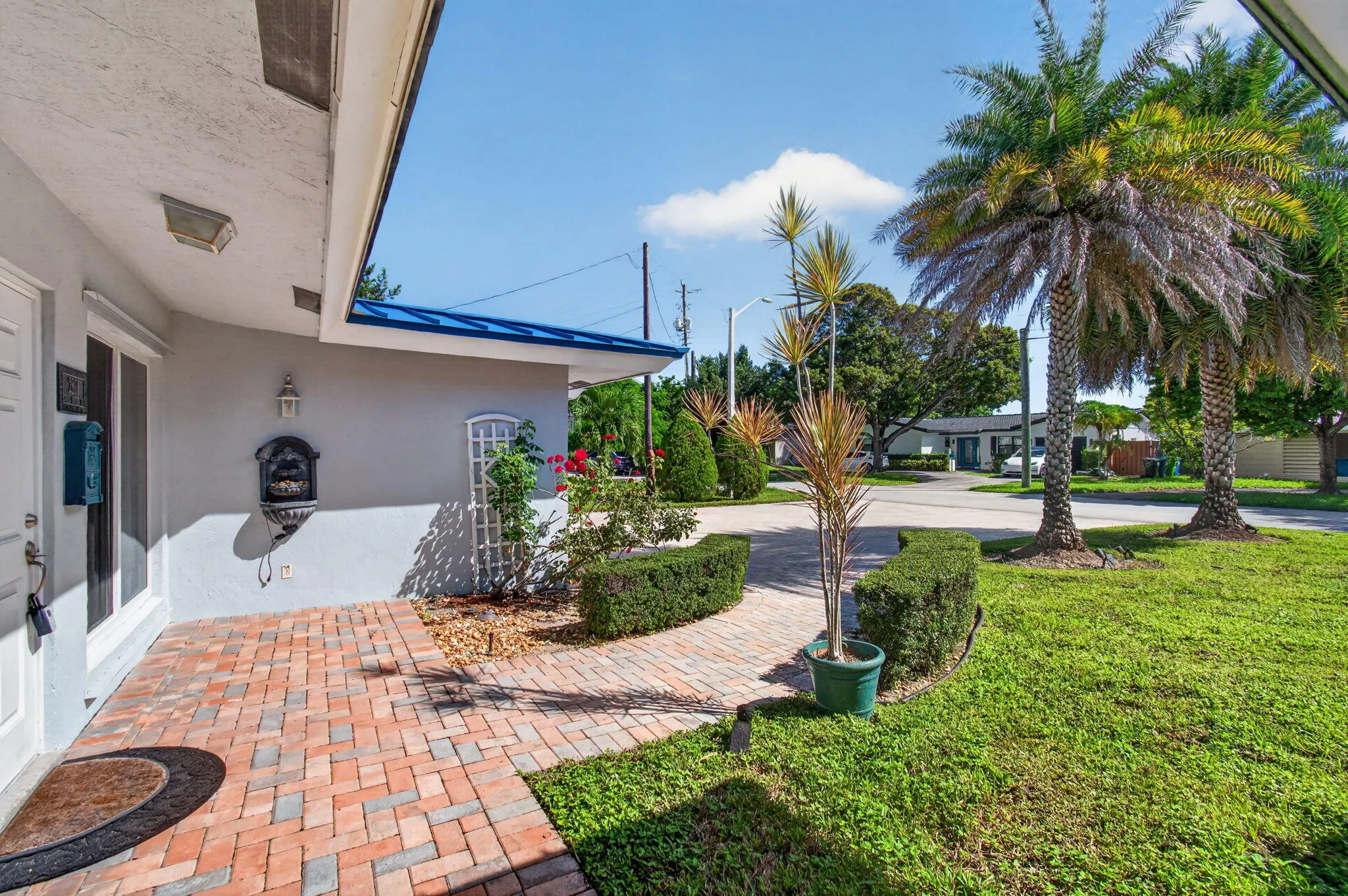 2801 Coral Shores Drive