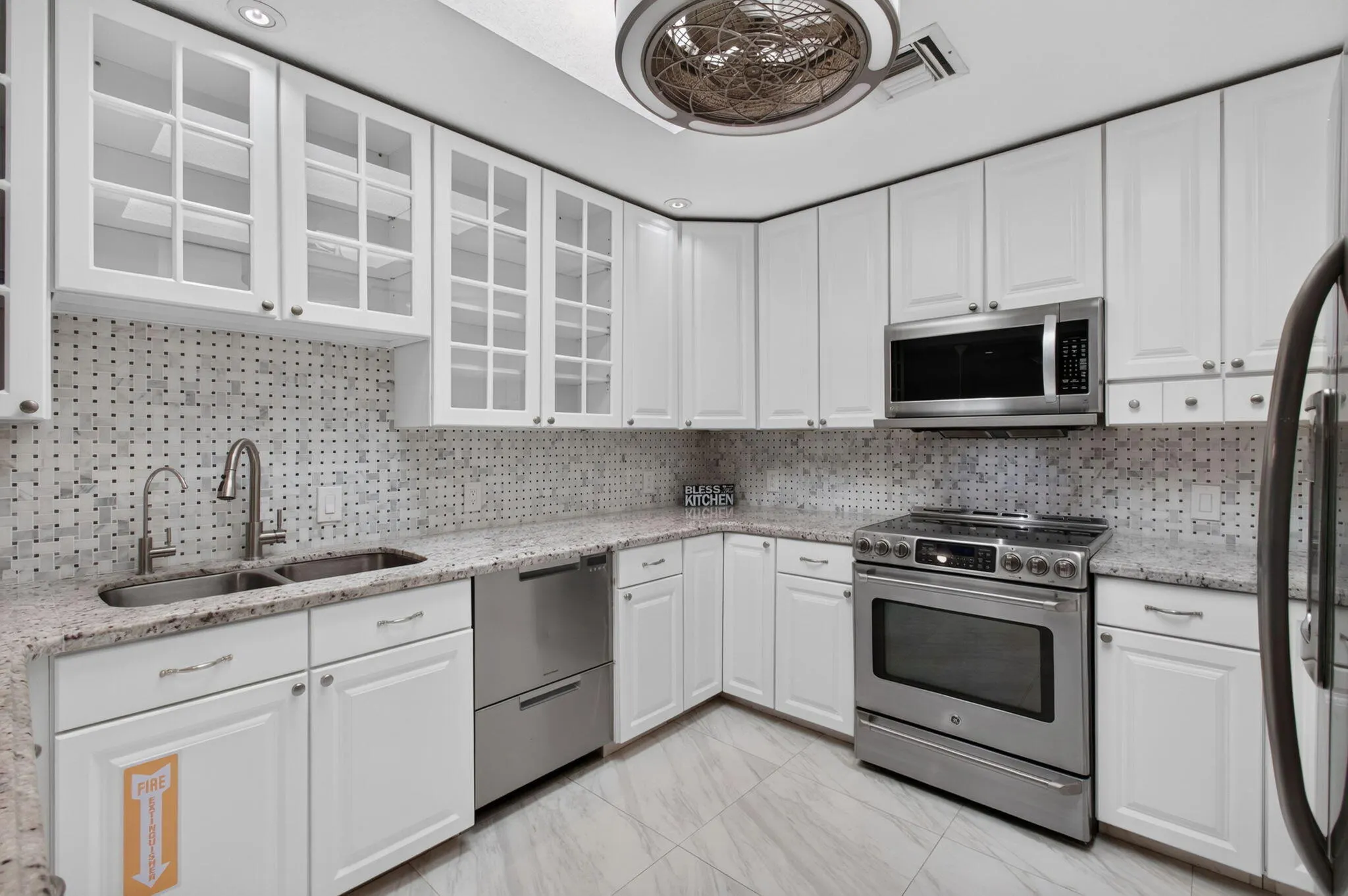 2801 Coral Shores Drive