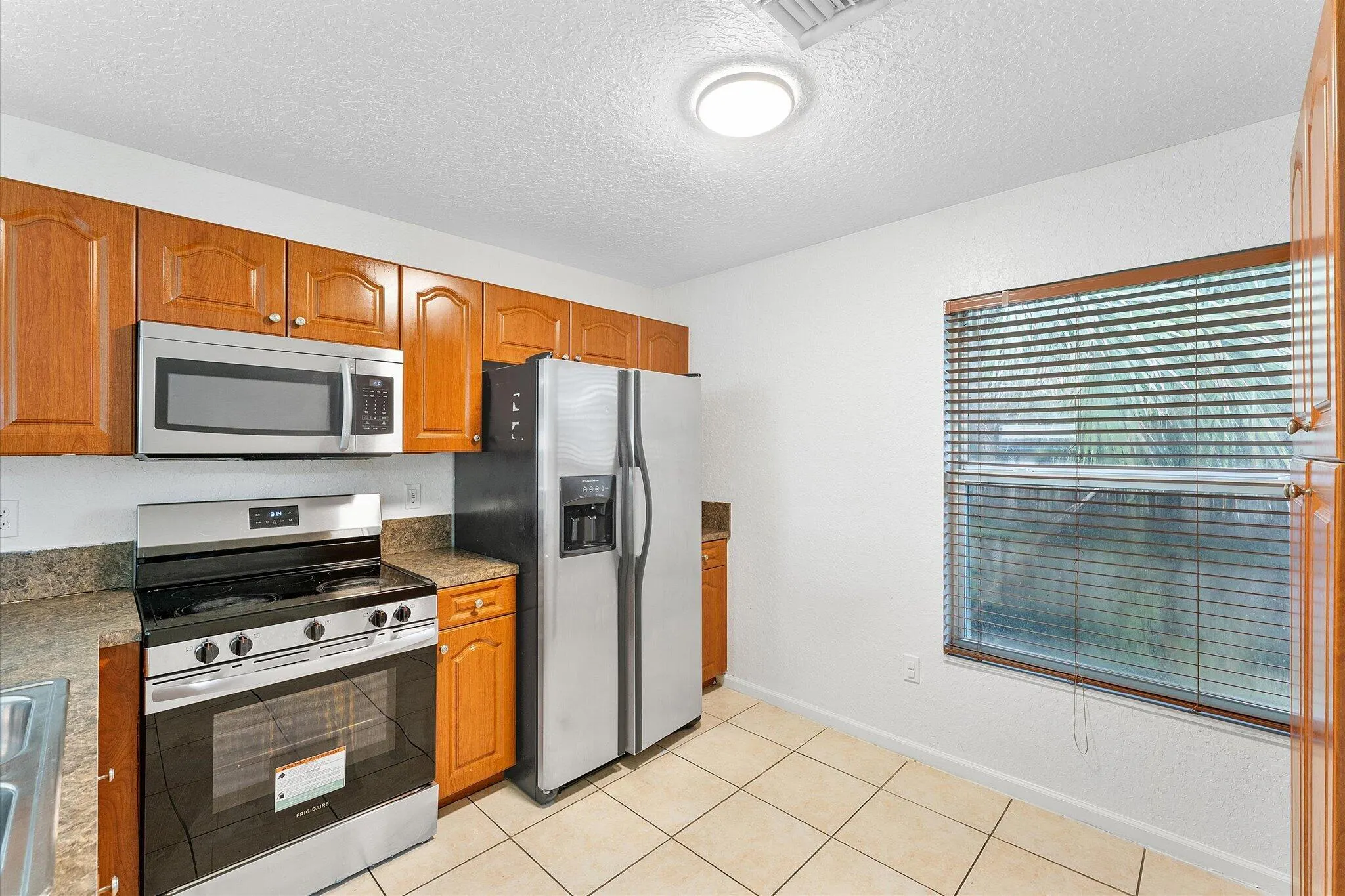 2212 NW 9th Court