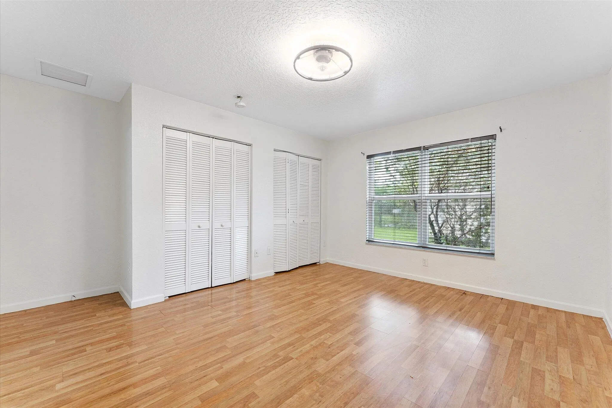 2212 NW 9th Court